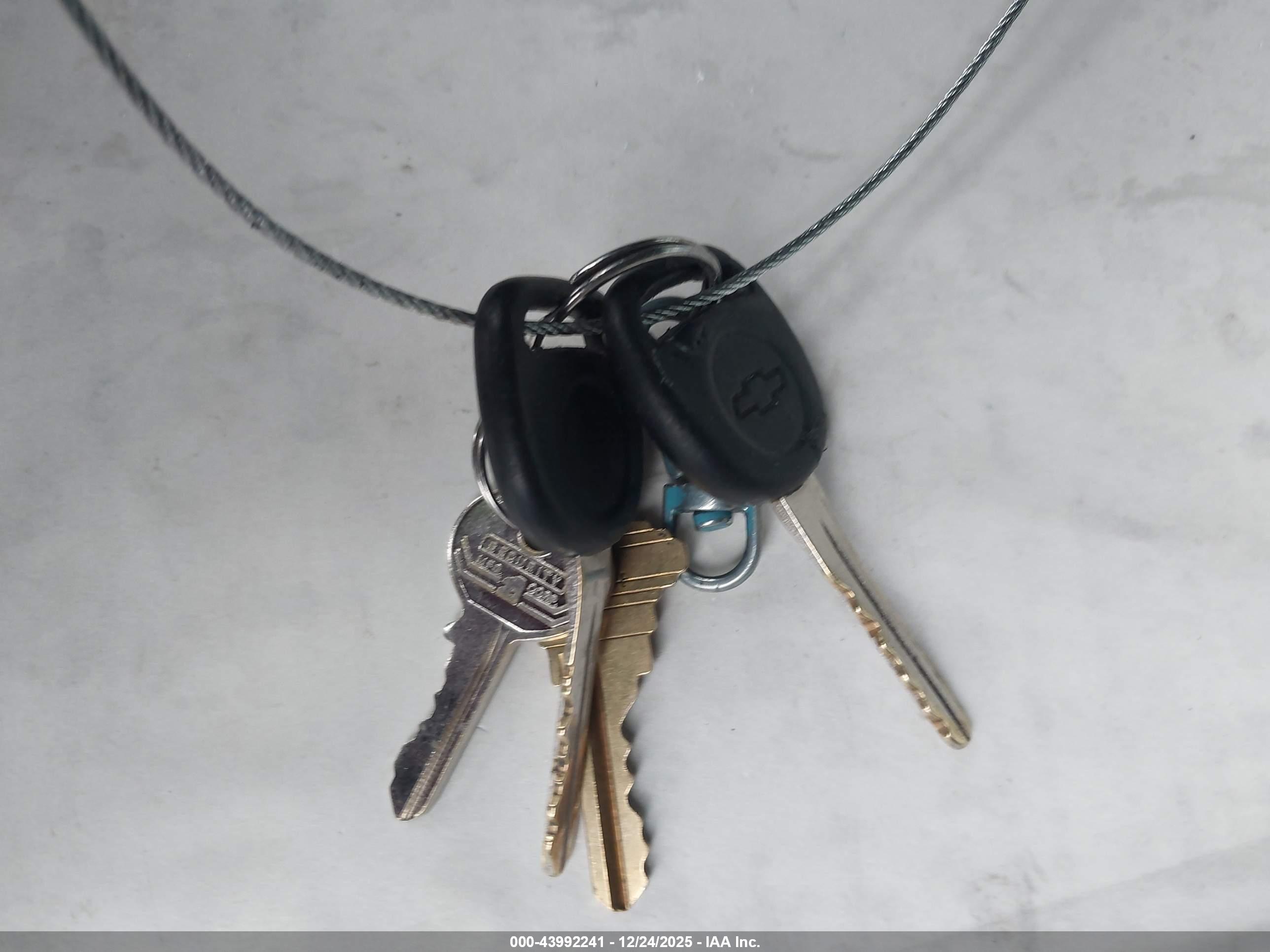 CHEVROLET BLAZER image 11