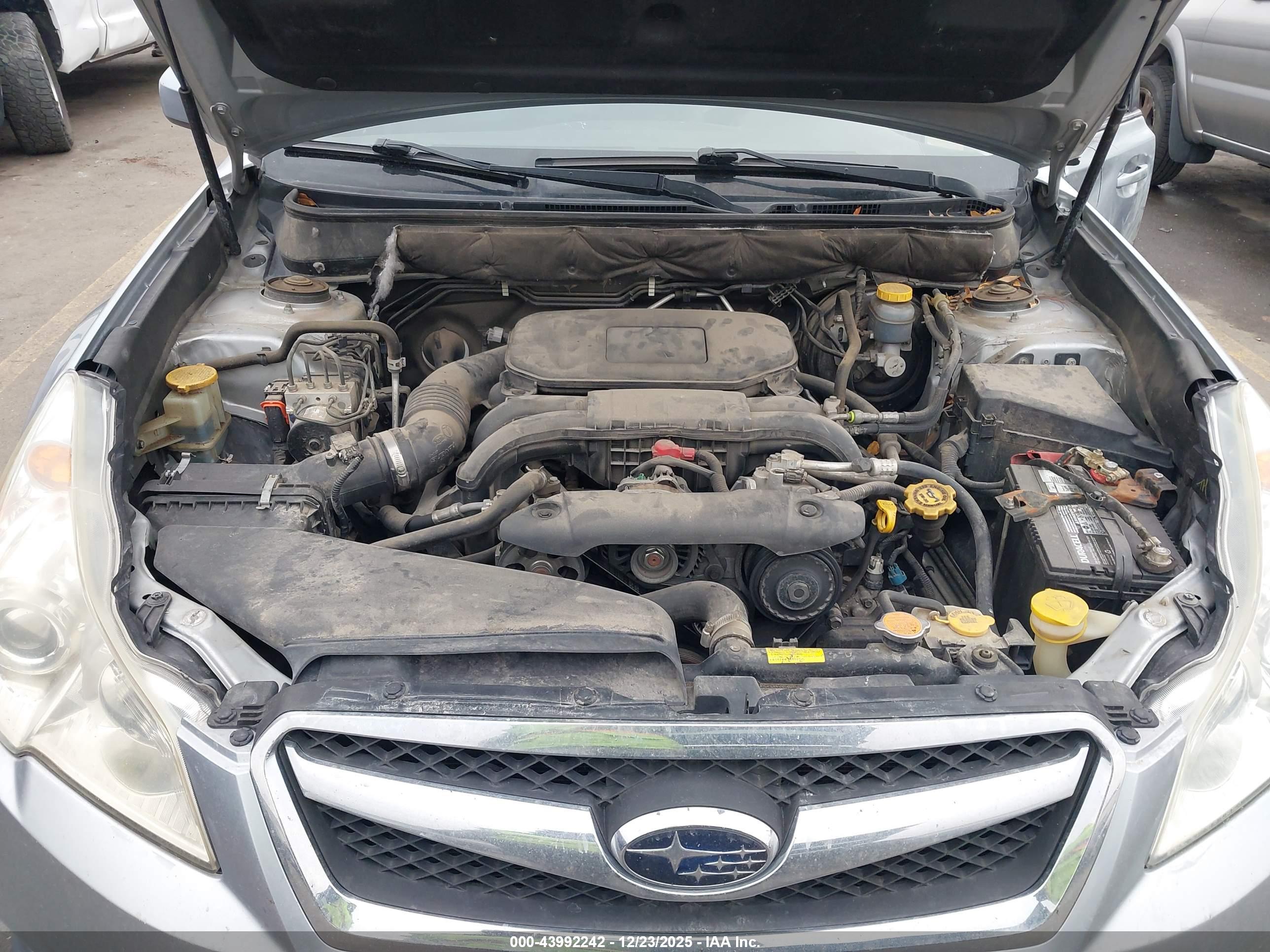 SUBARU LEGACY image 10