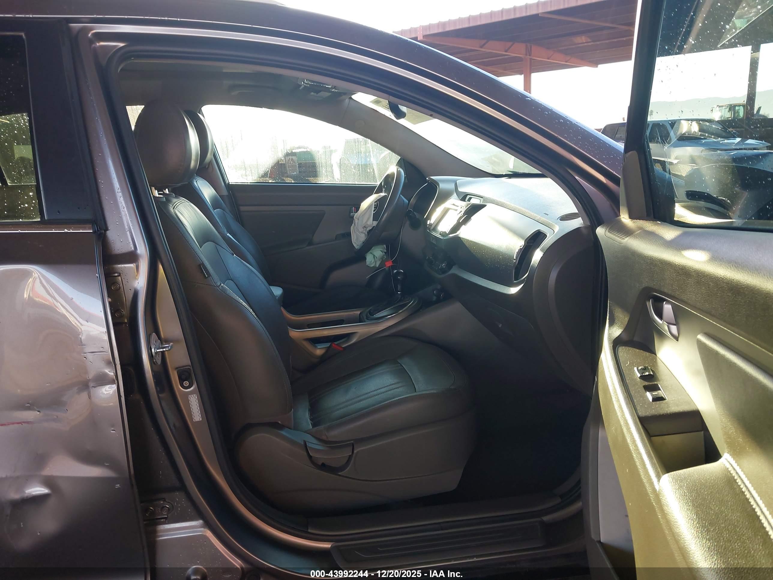 KIA SPORTAGE image 5