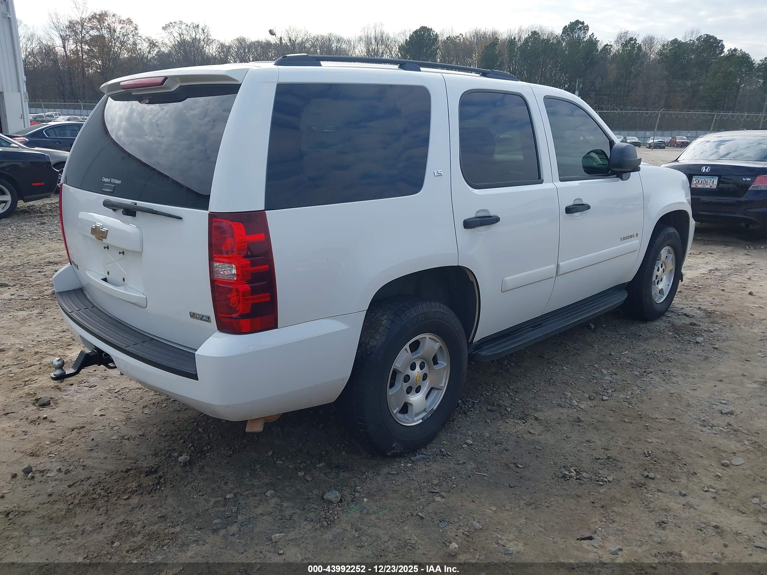 CHEVROLET TAHOE image 4