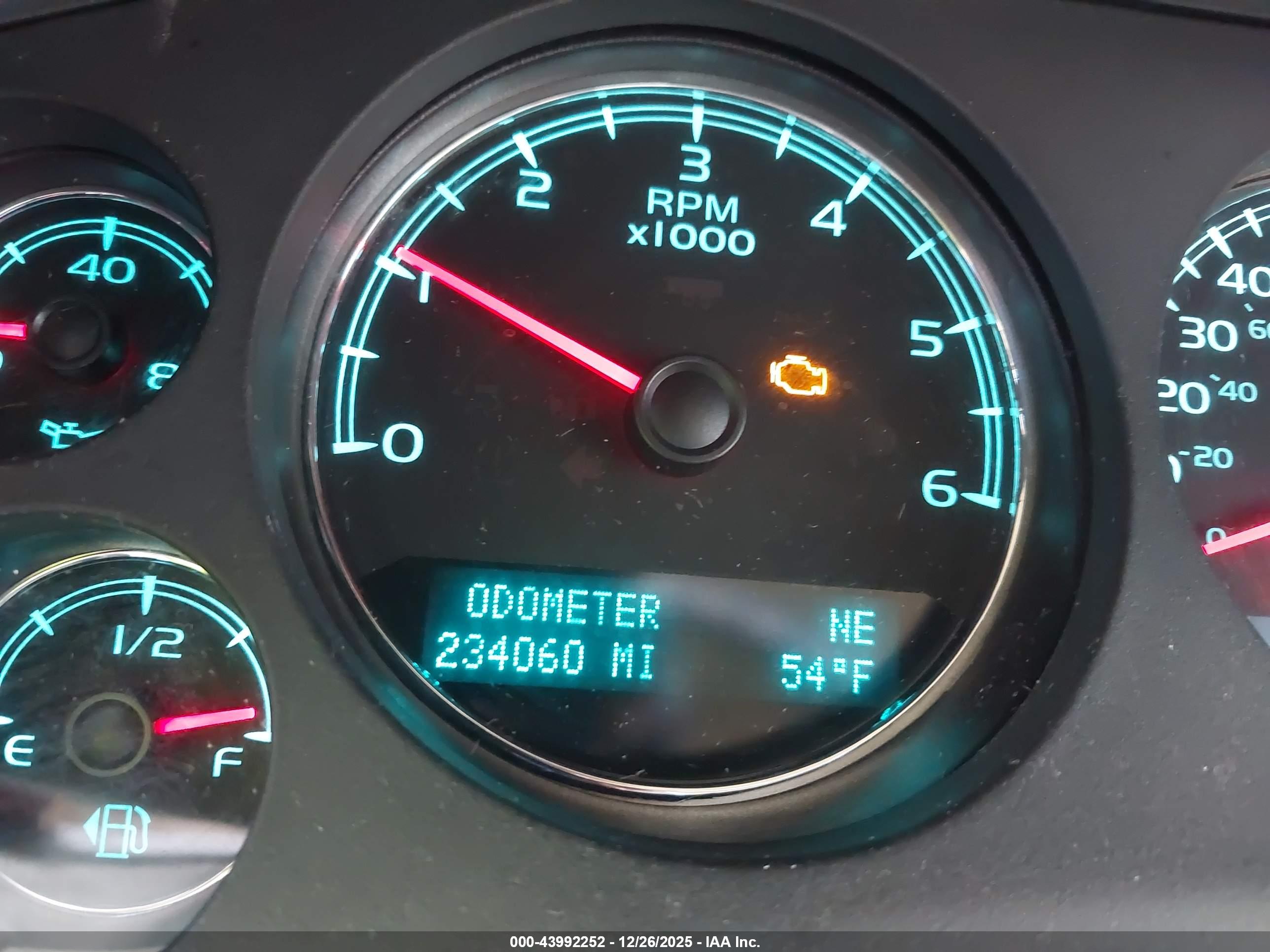 CHEVROLET TAHOE image 7