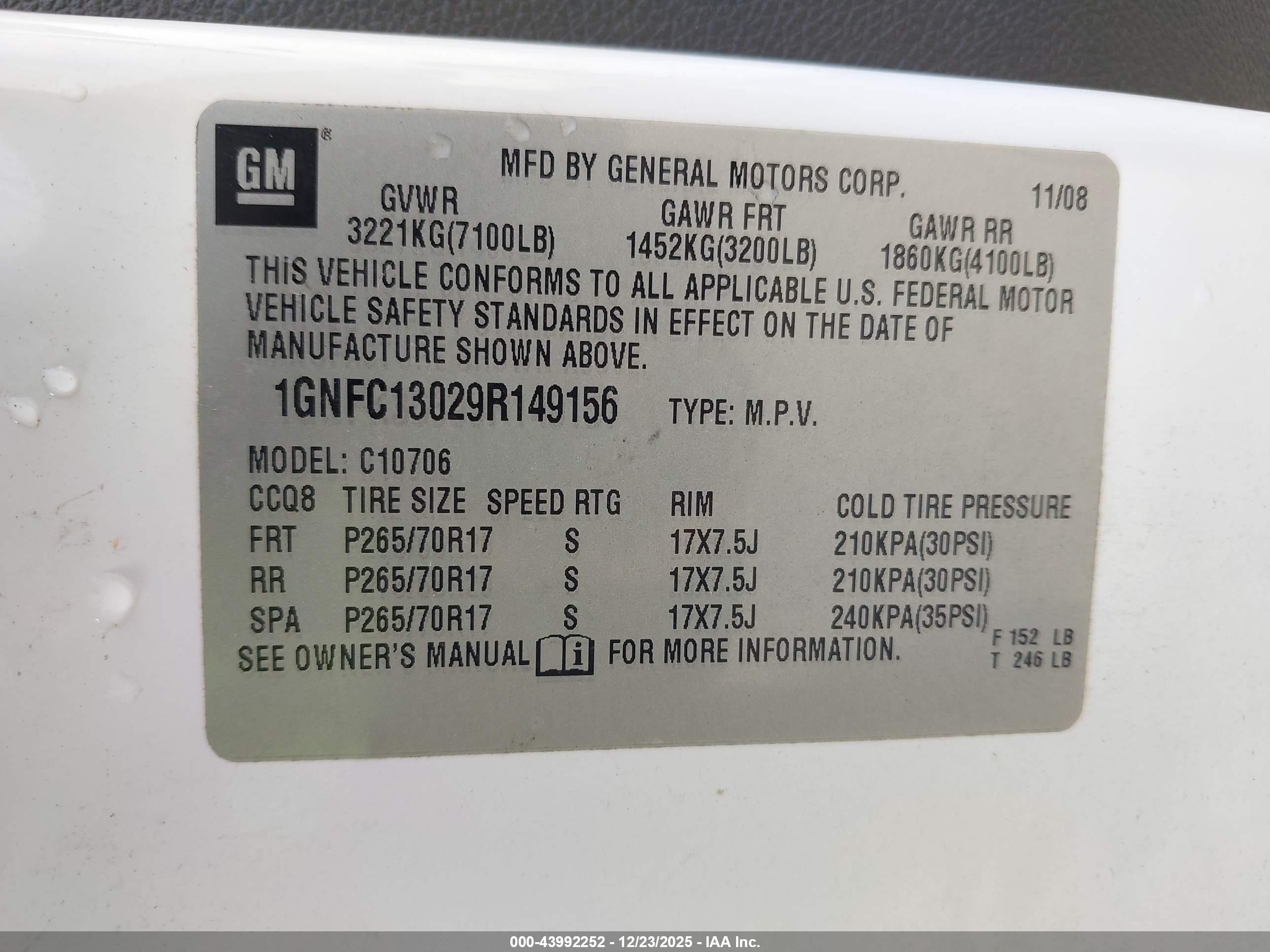 CHEVROLET TAHOE image 9