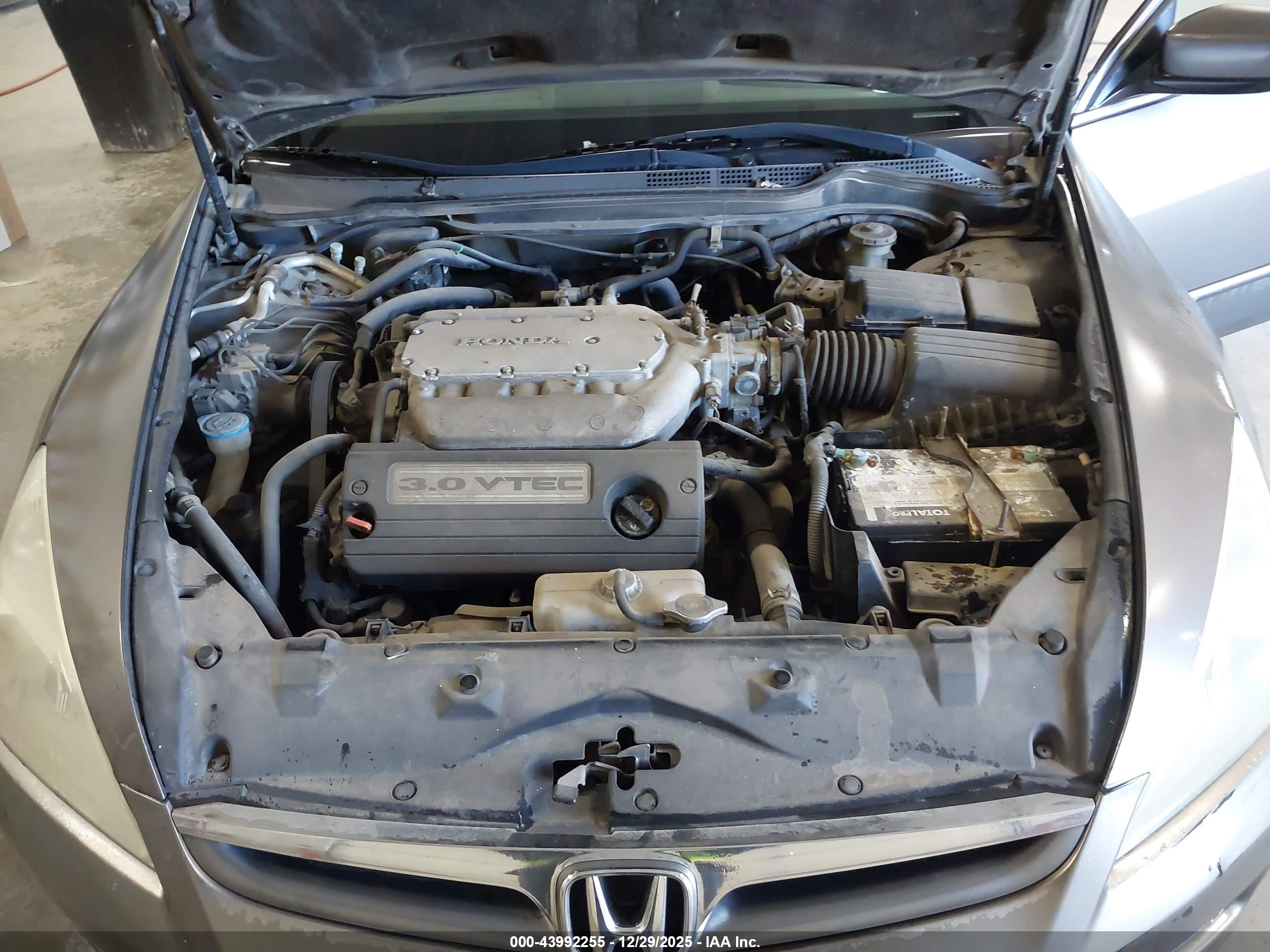 HONDA ACCORD image 10