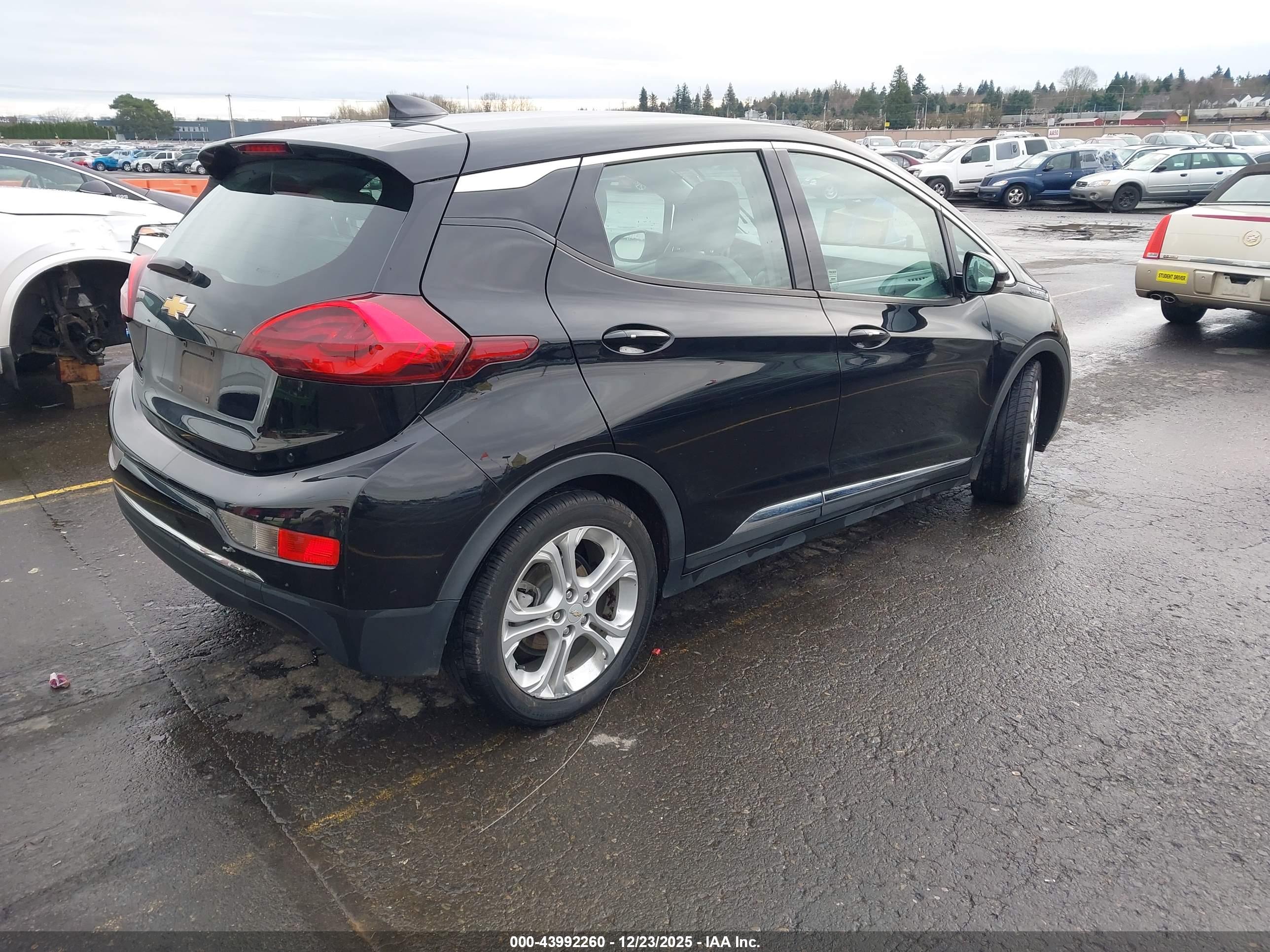 CHEVROLET BOLT image 4