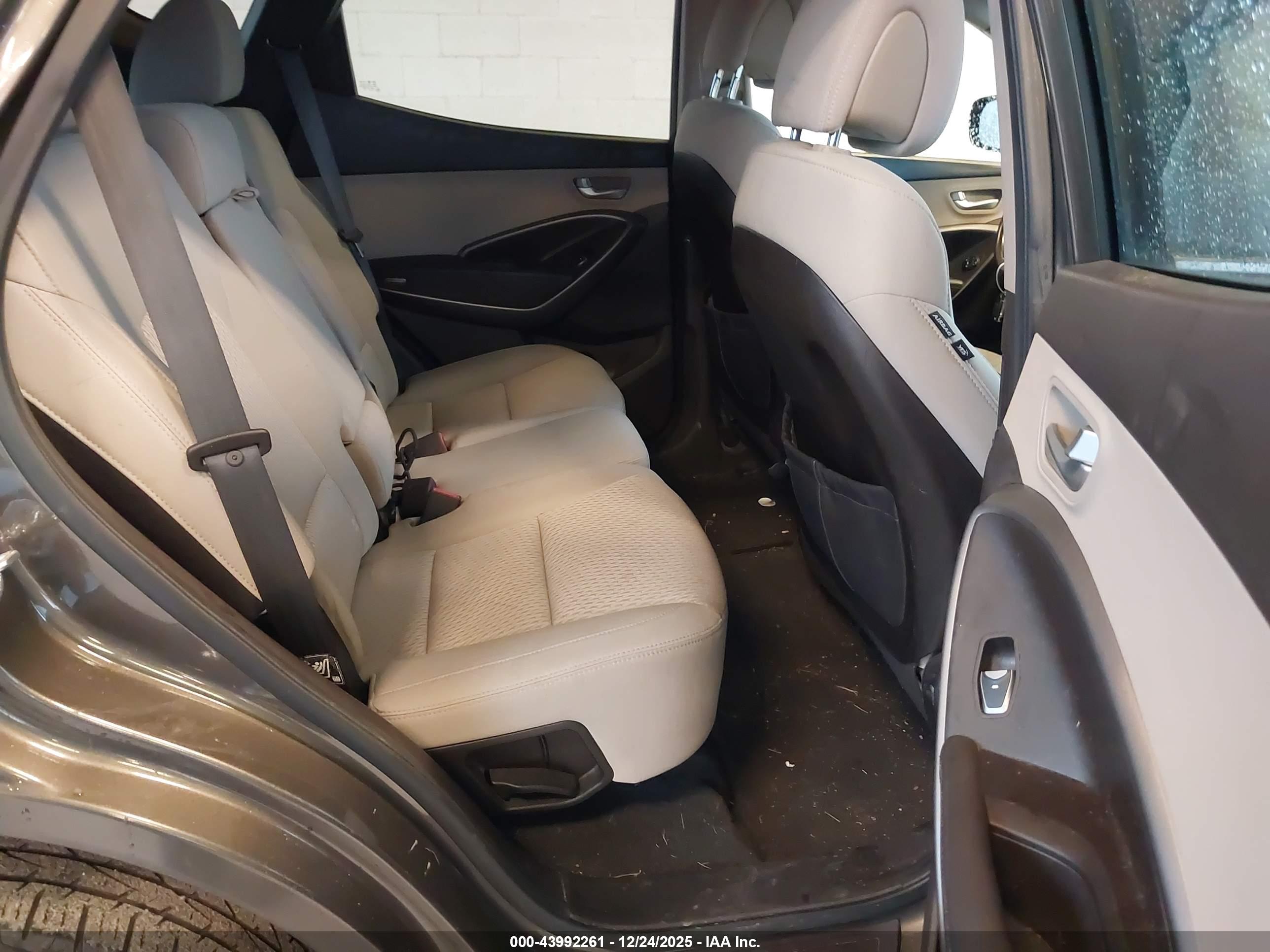 HYUNDAI SANTA image 8