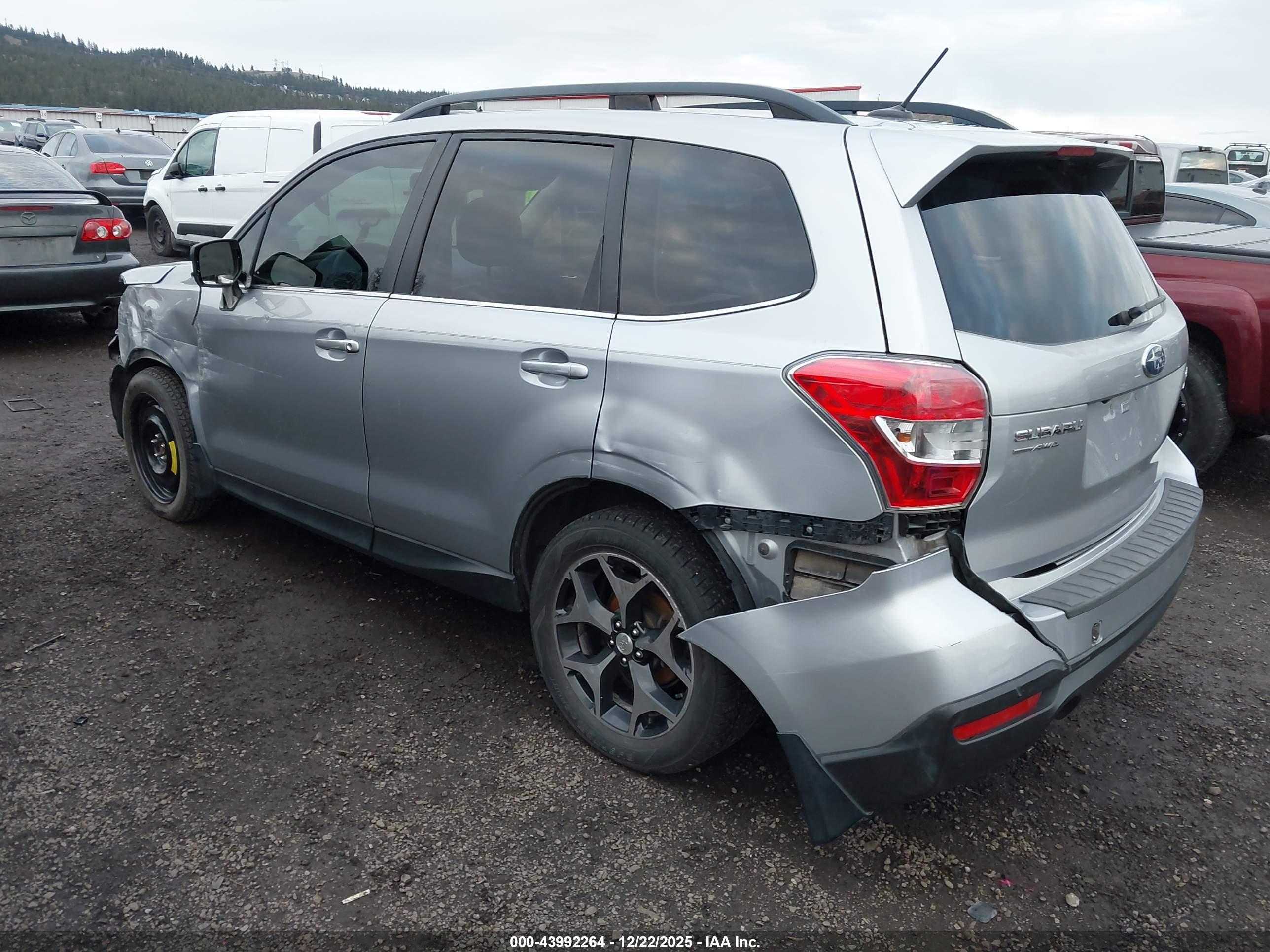 SUBARU FORESTER image 3