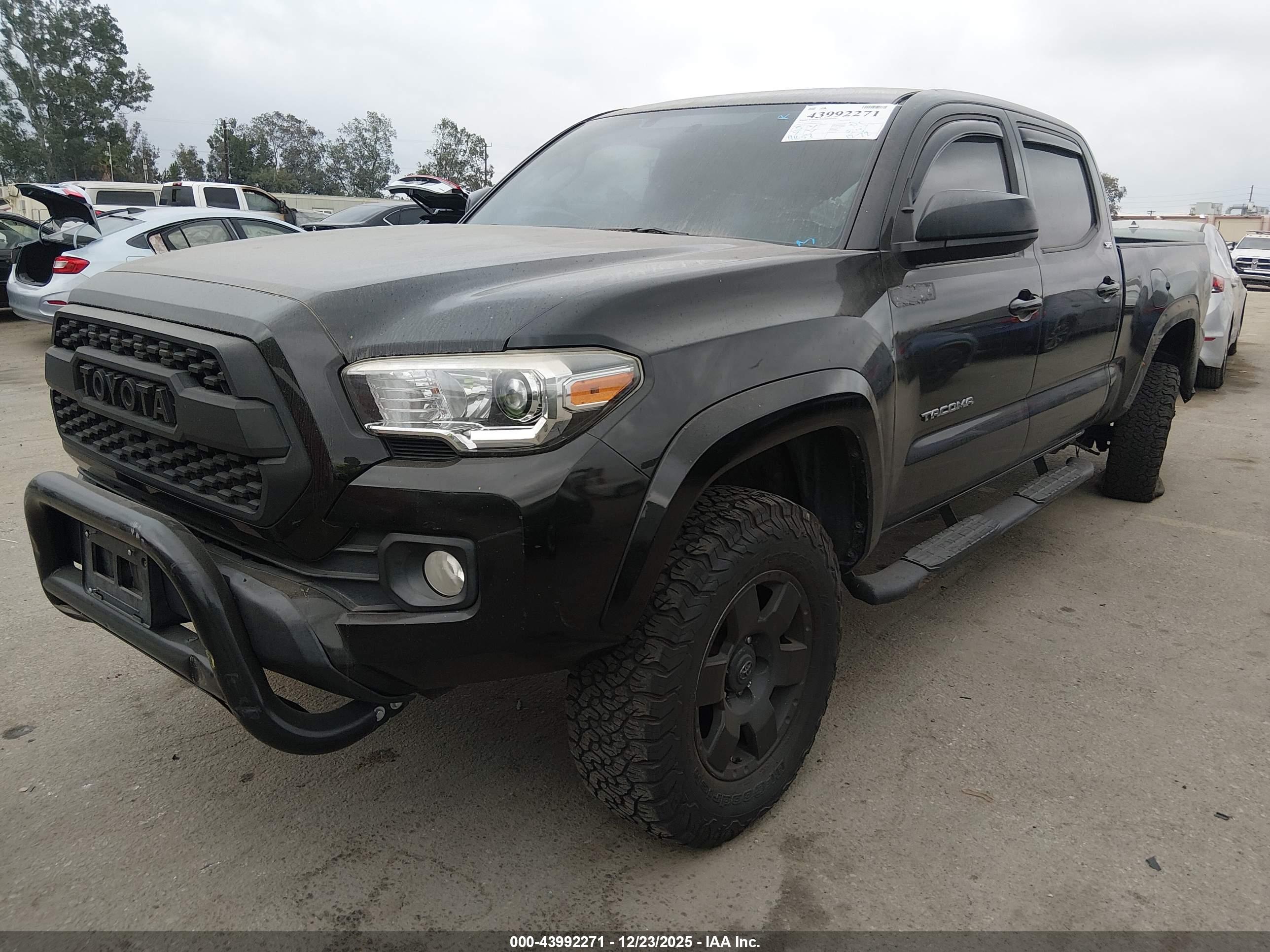 TOYOTA TACOMA image 2