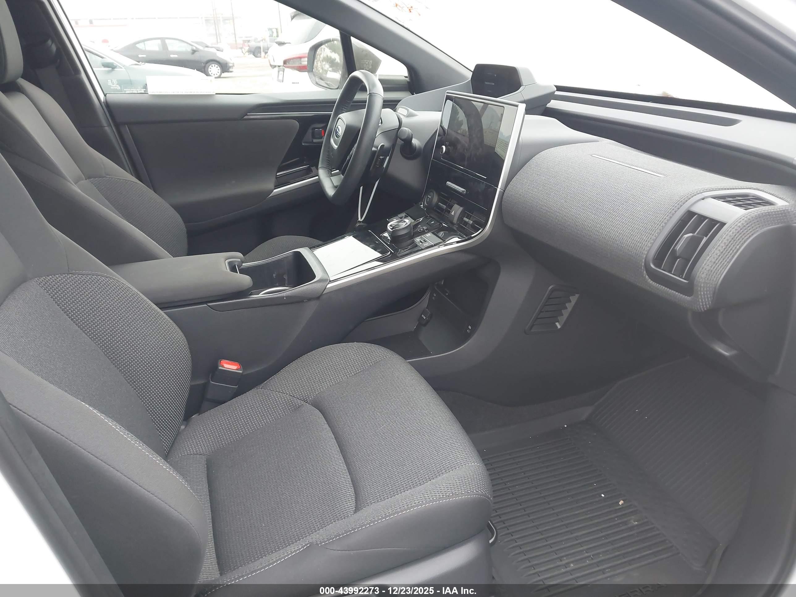 SUBARU SOLTERRA image 5