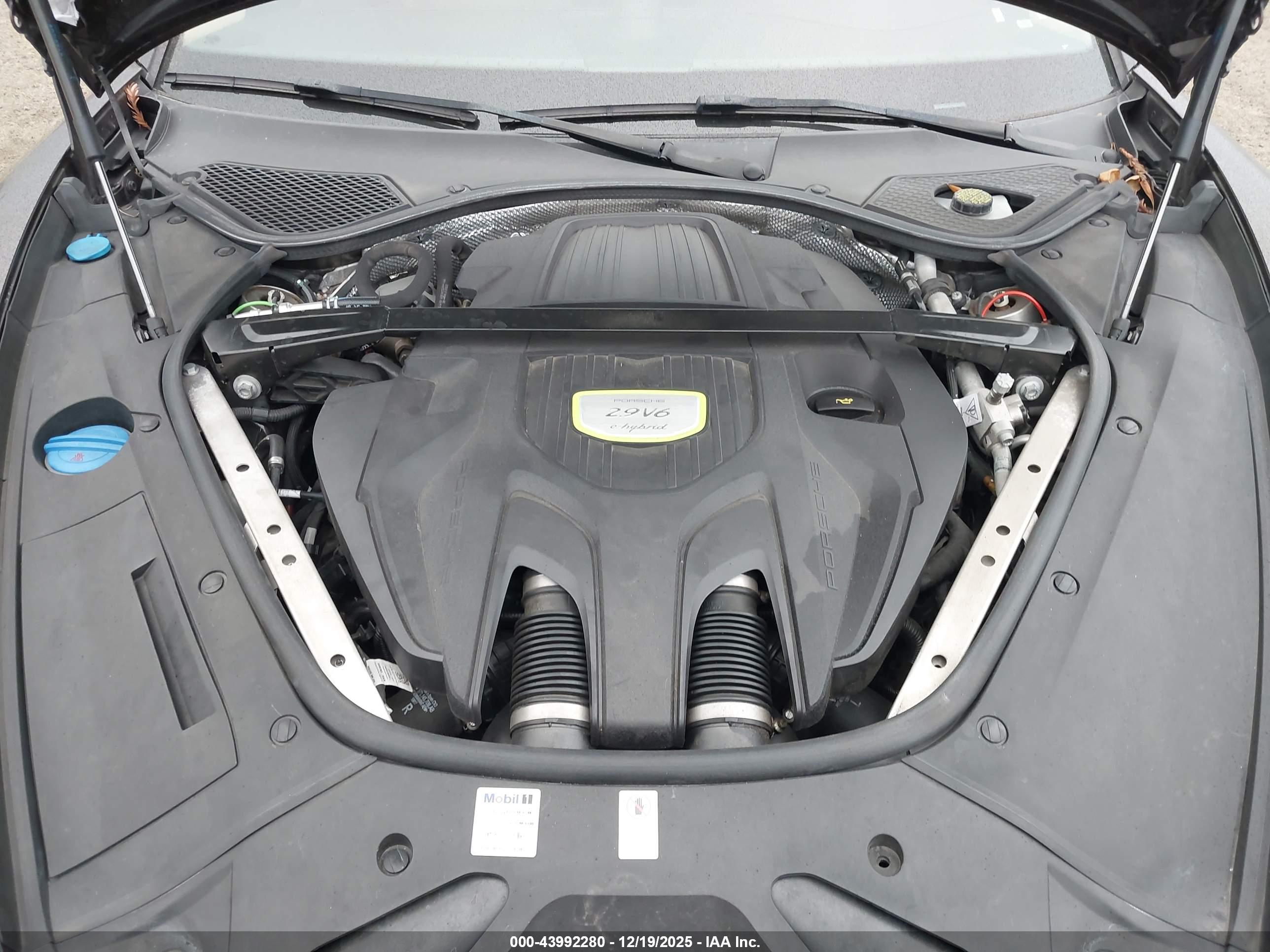 PORSCHE PANAMERA image 10