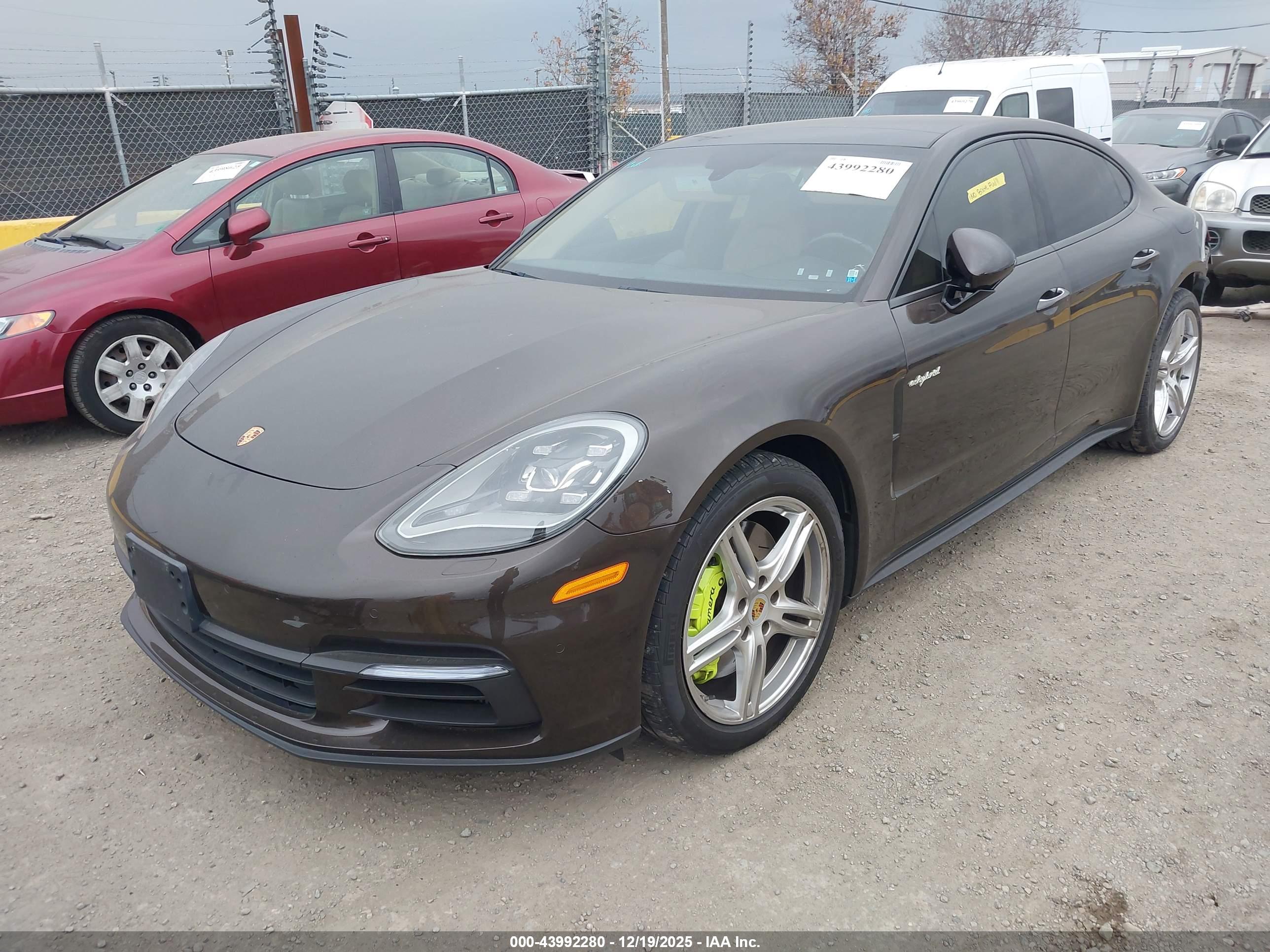PORSCHE PANAMERA image 2