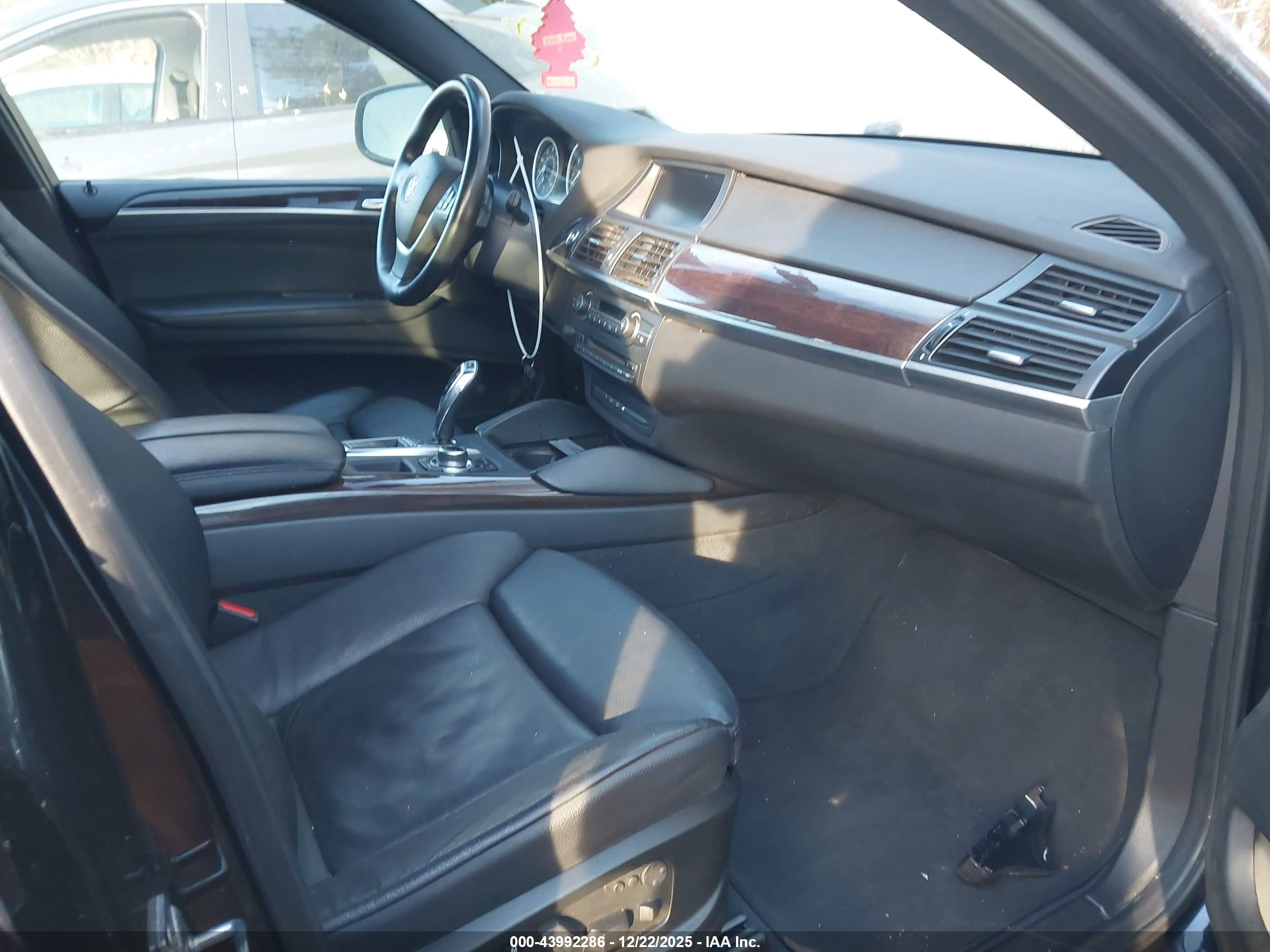 BMW X6 image 5
