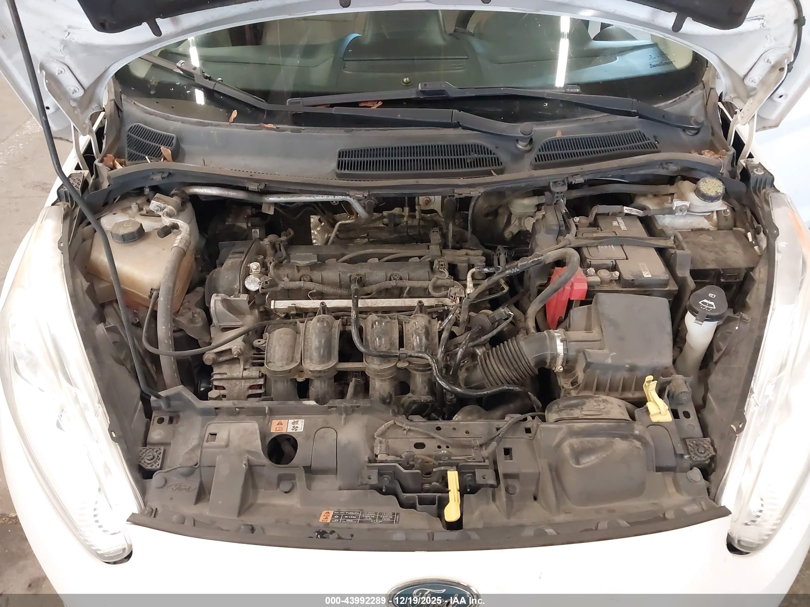 FORD FIESTA image 10