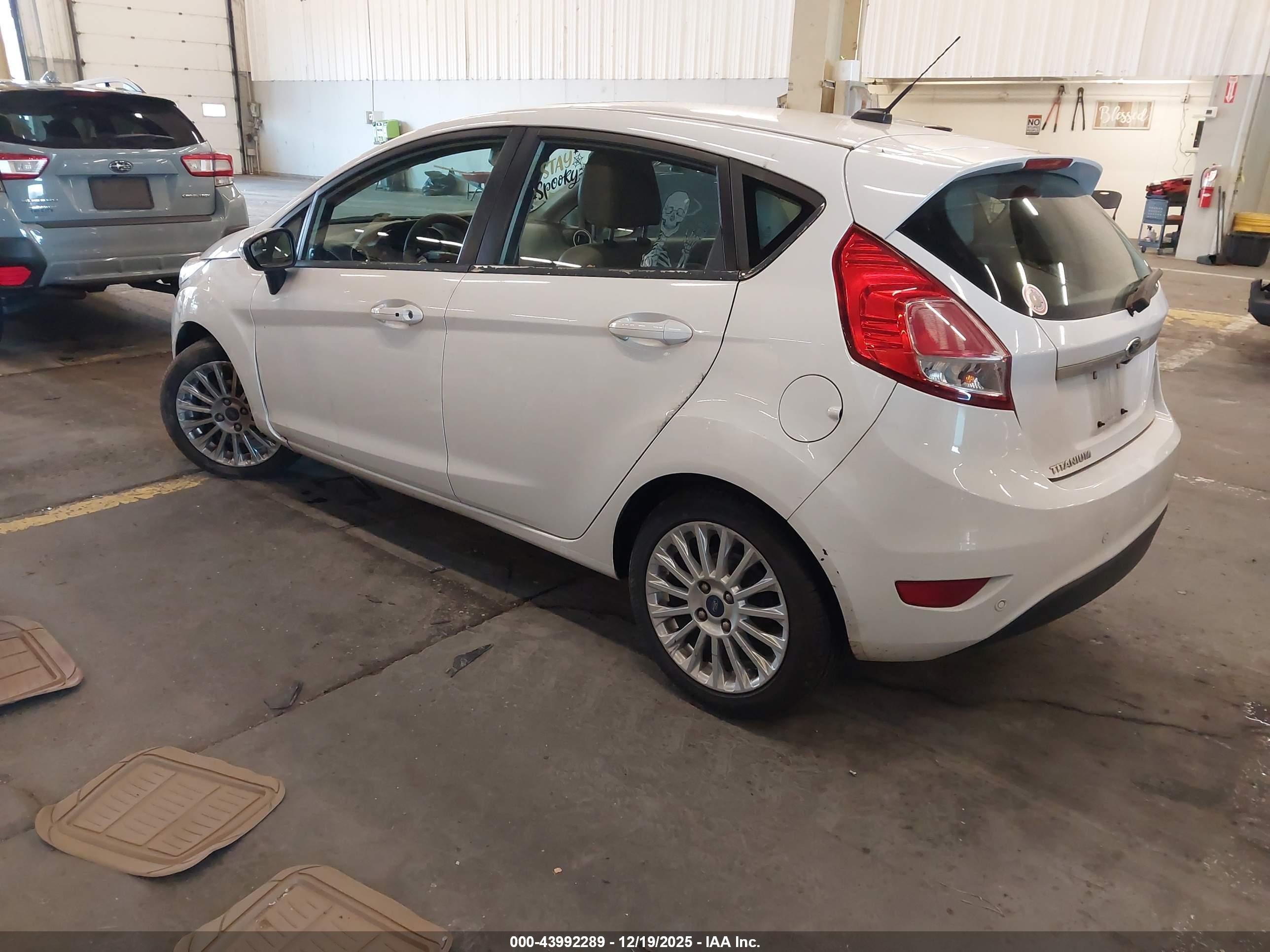 FORD FIESTA image 3
