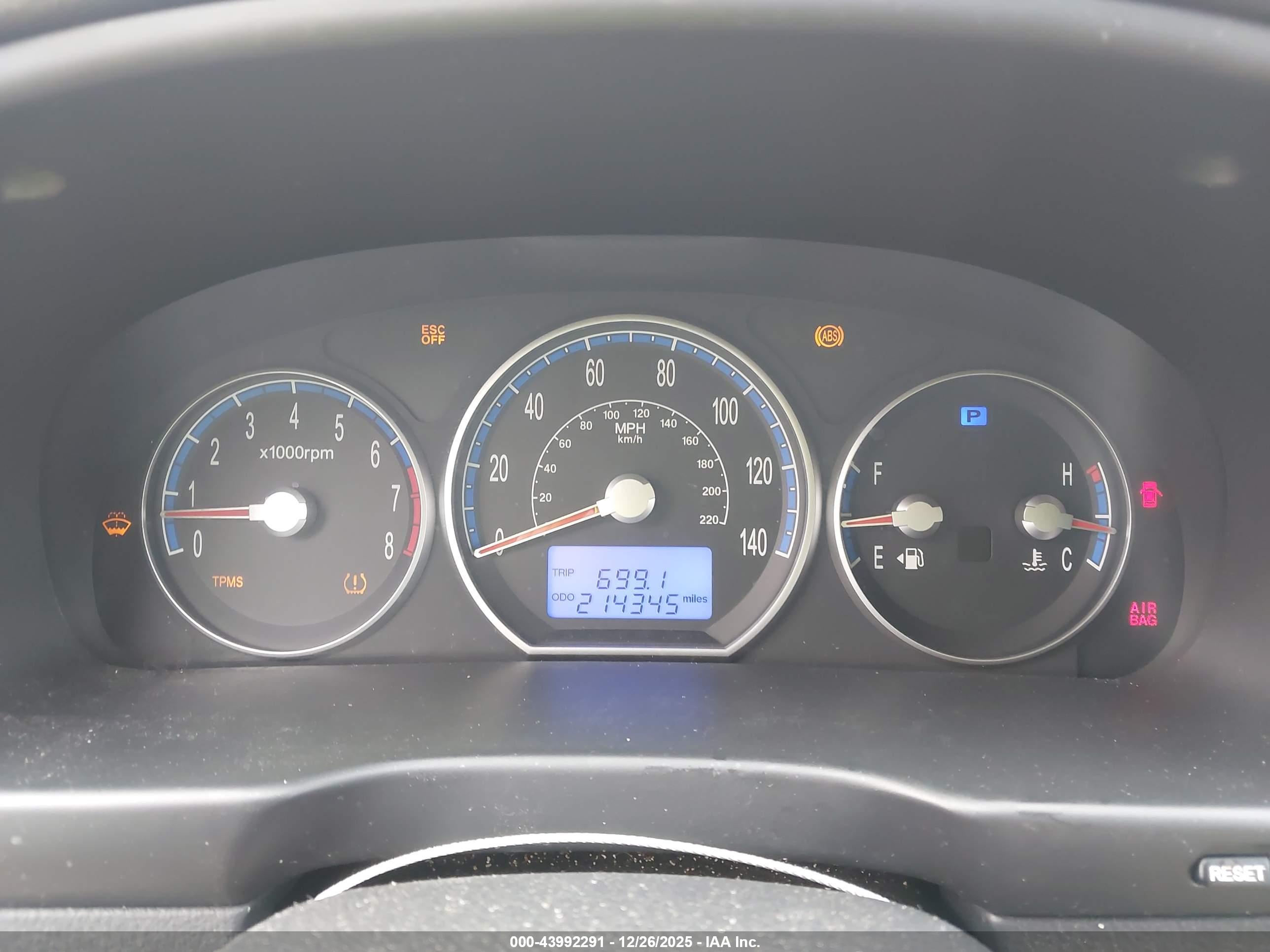 HYUNDAI SANTA image 7