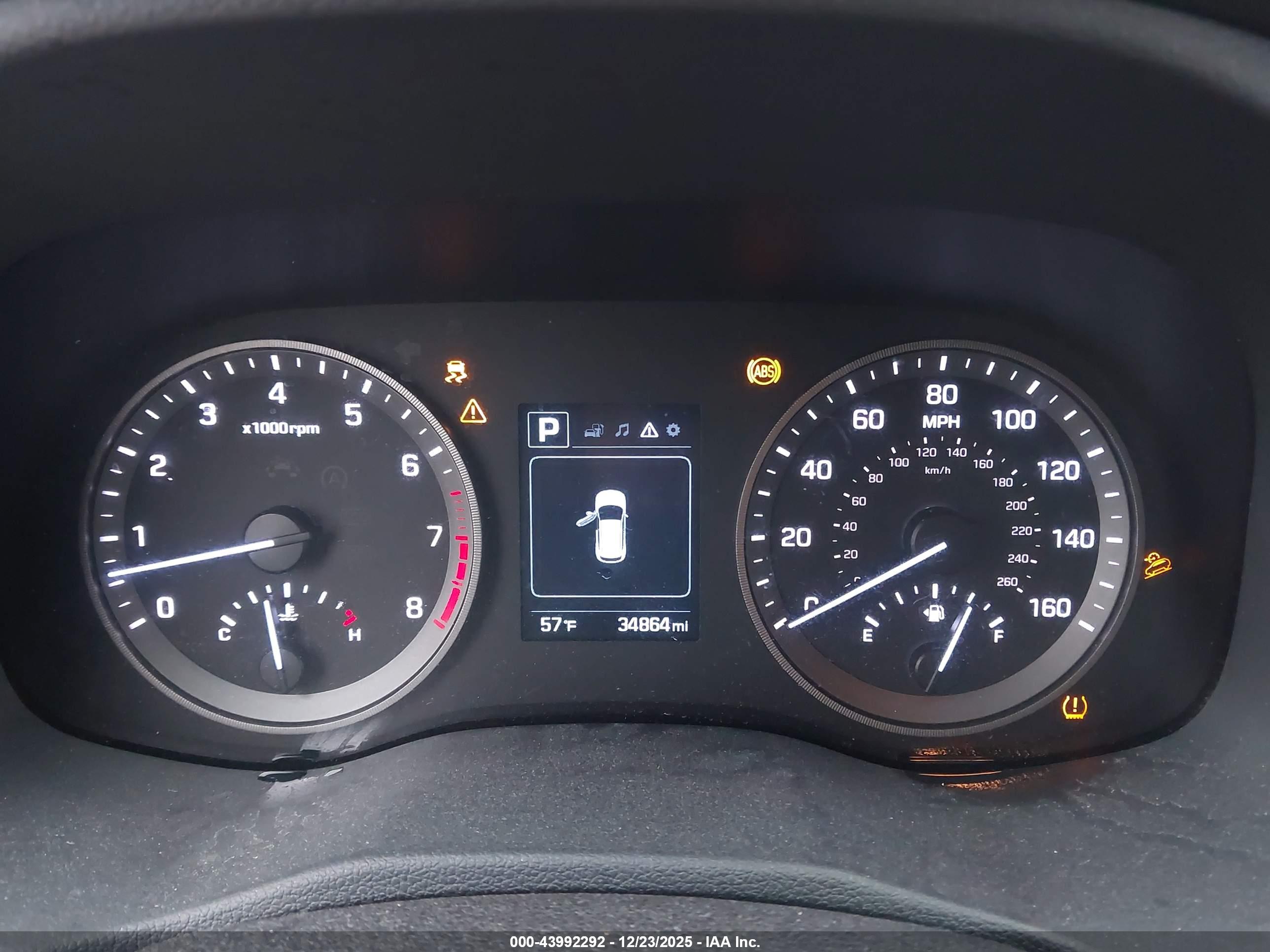 HYUNDAI TUCSON image 7