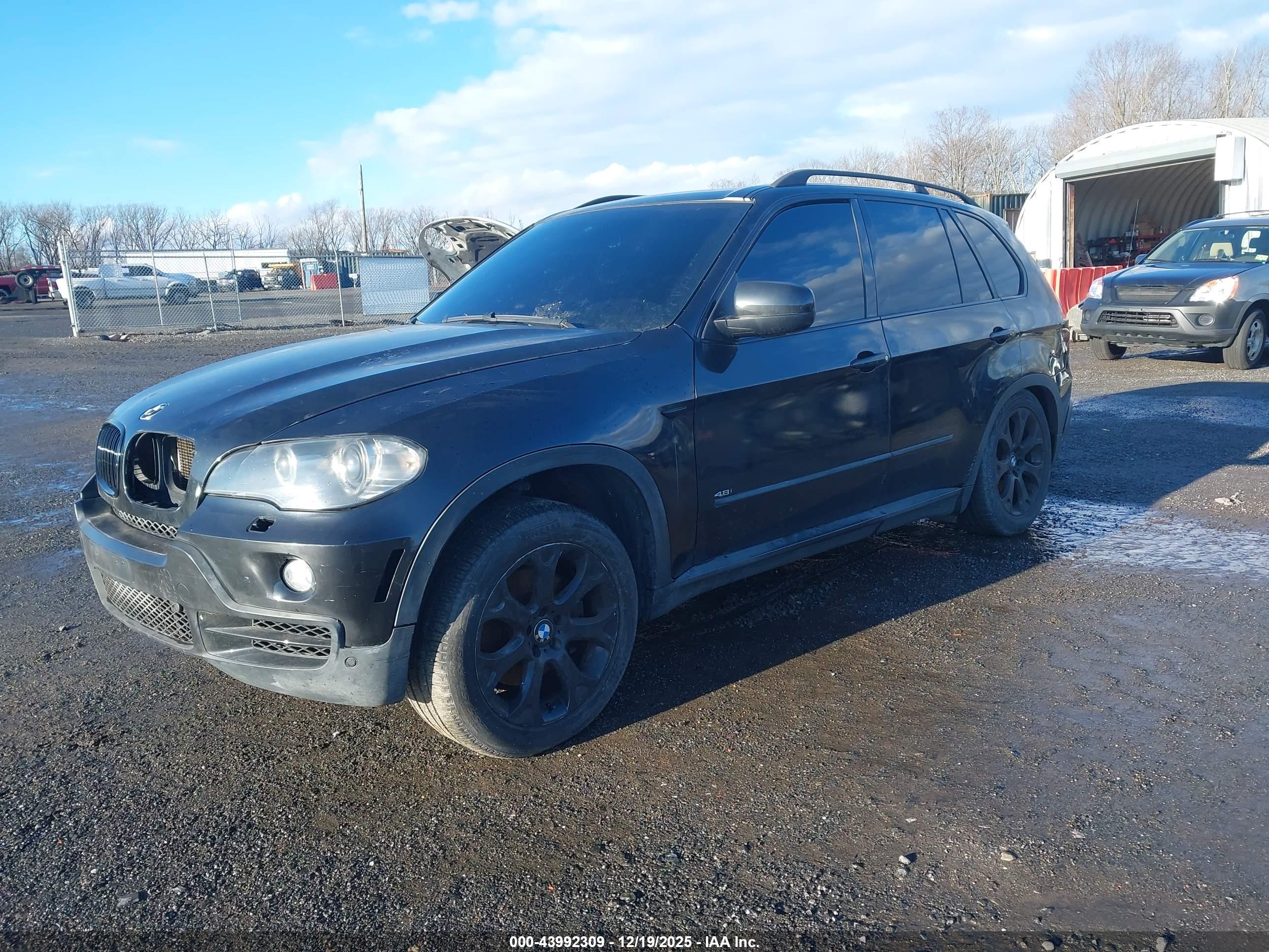 BMW X5 image 2