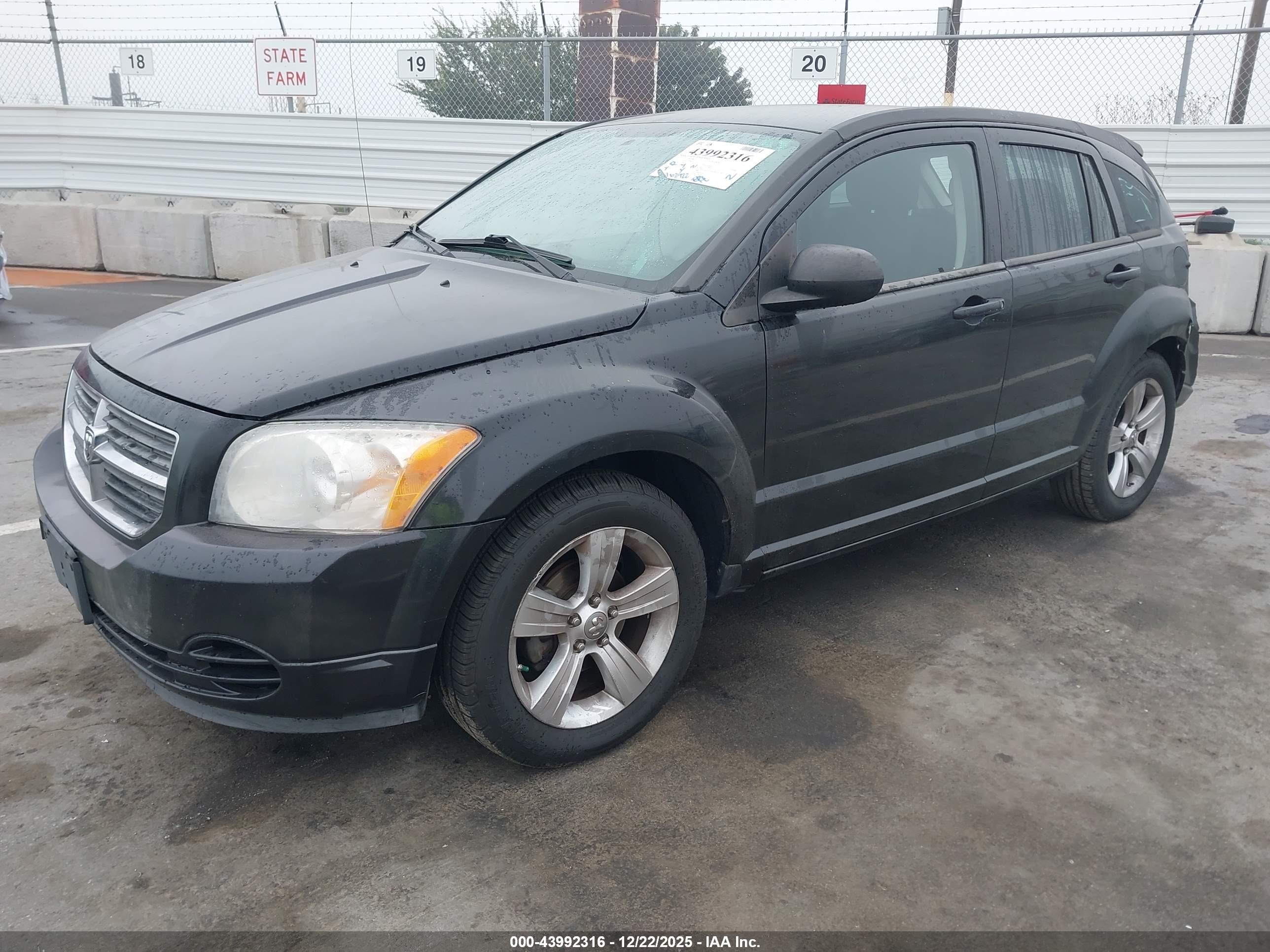 DODGE CALIBER image 2