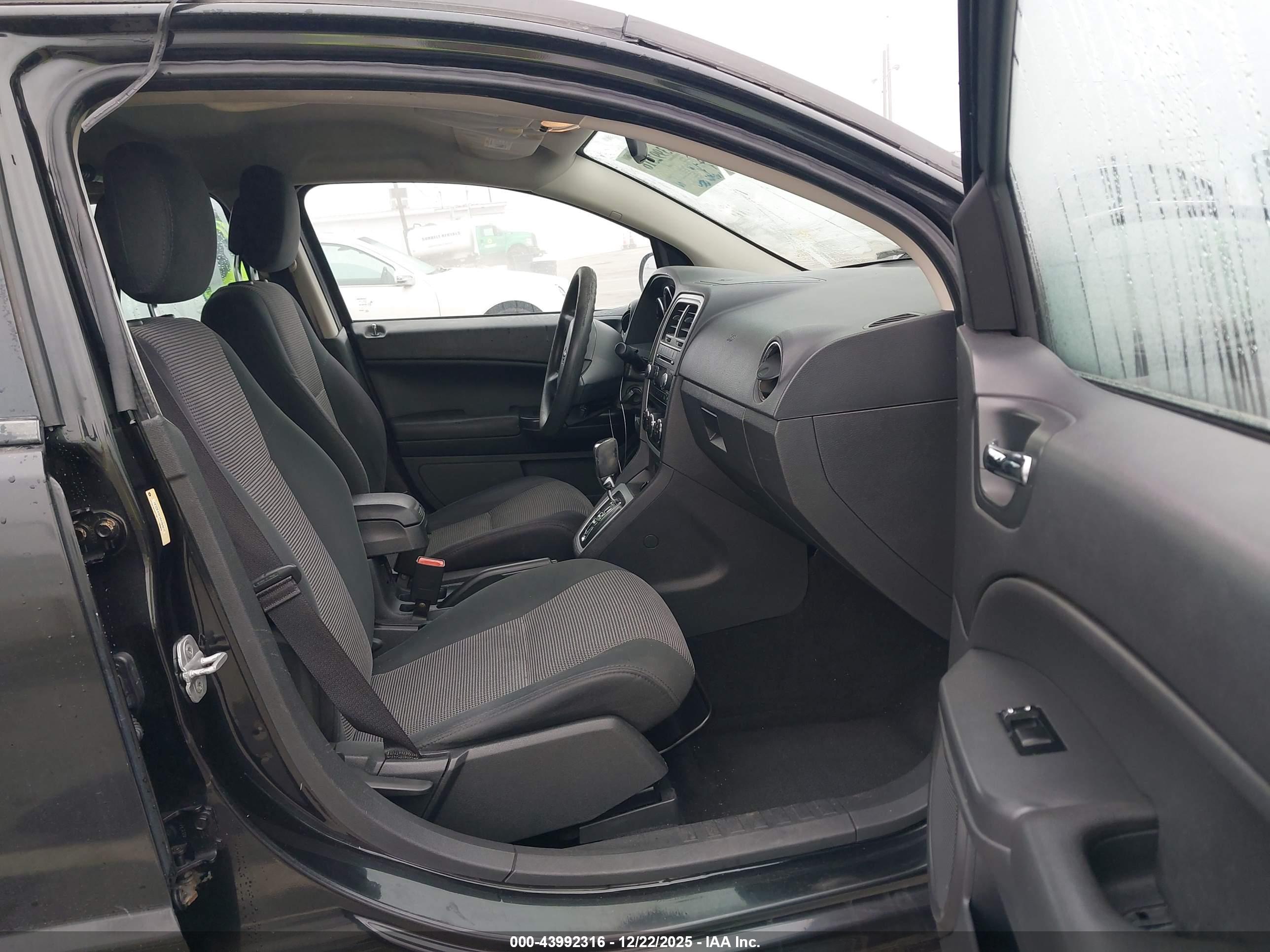 DODGE CALIBER image 5