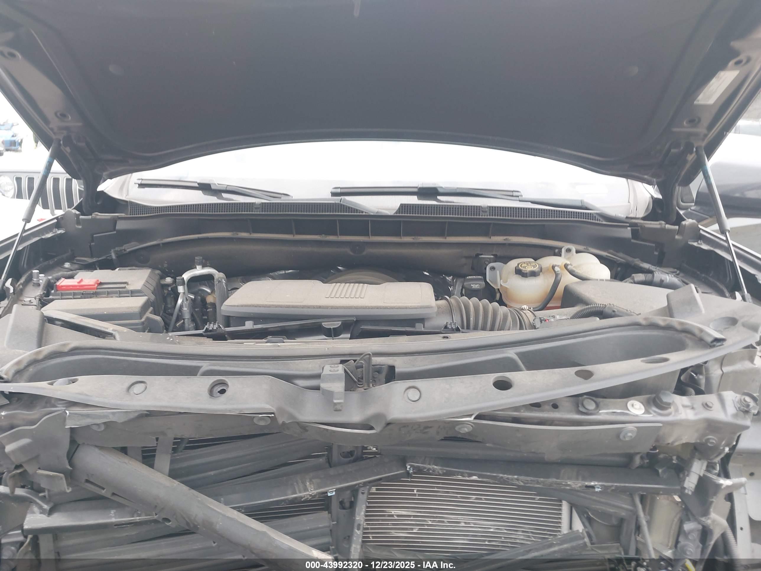CHEVROLET TAHOE image 10