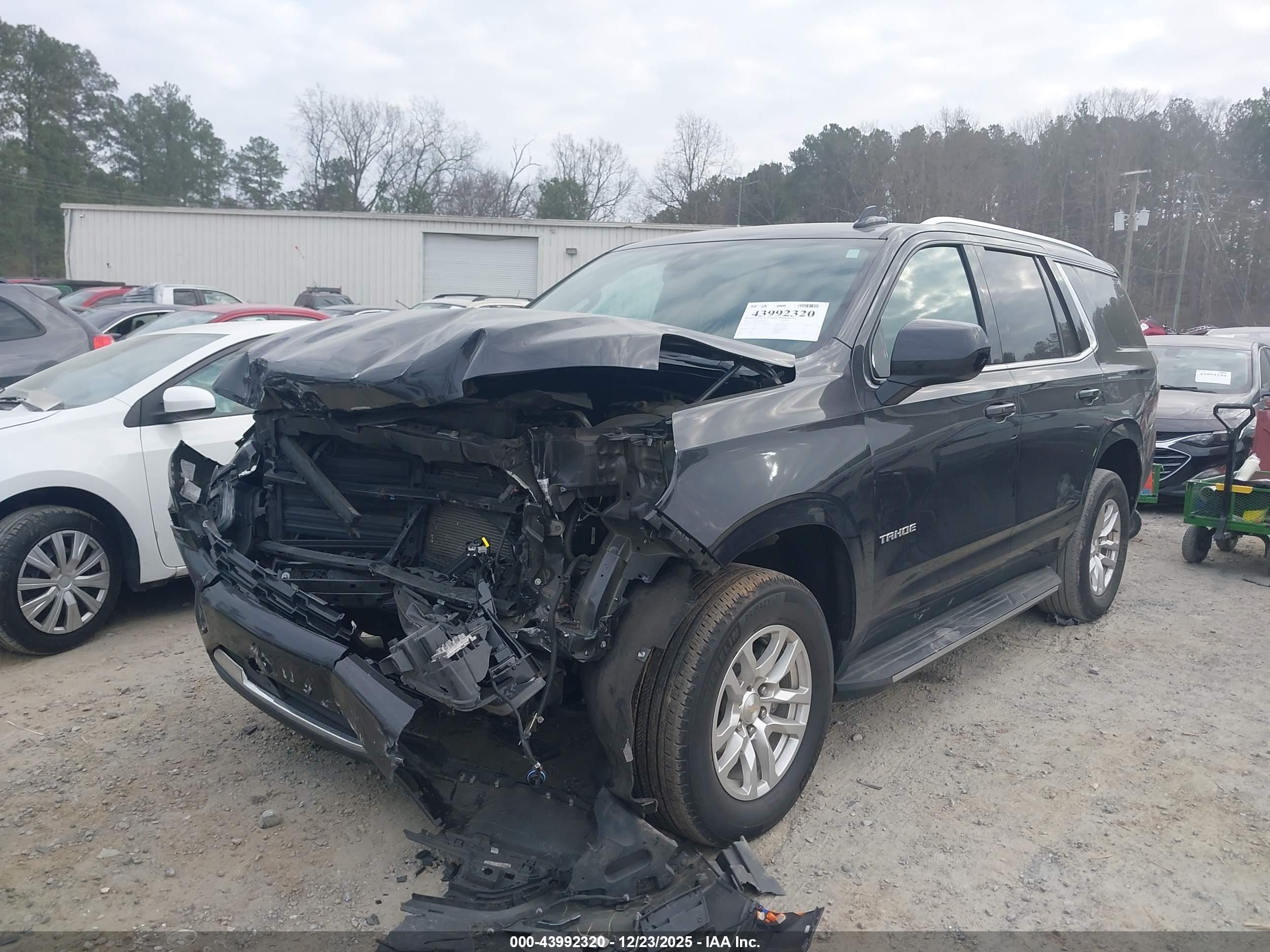 CHEVROLET TAHOE image 2