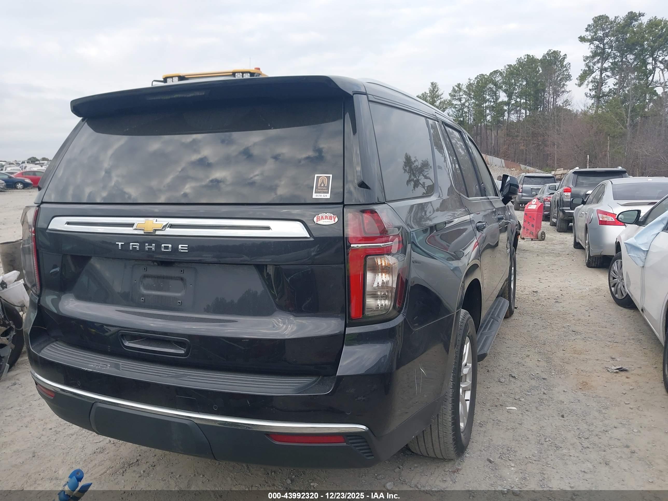 CHEVROLET TAHOE image 4