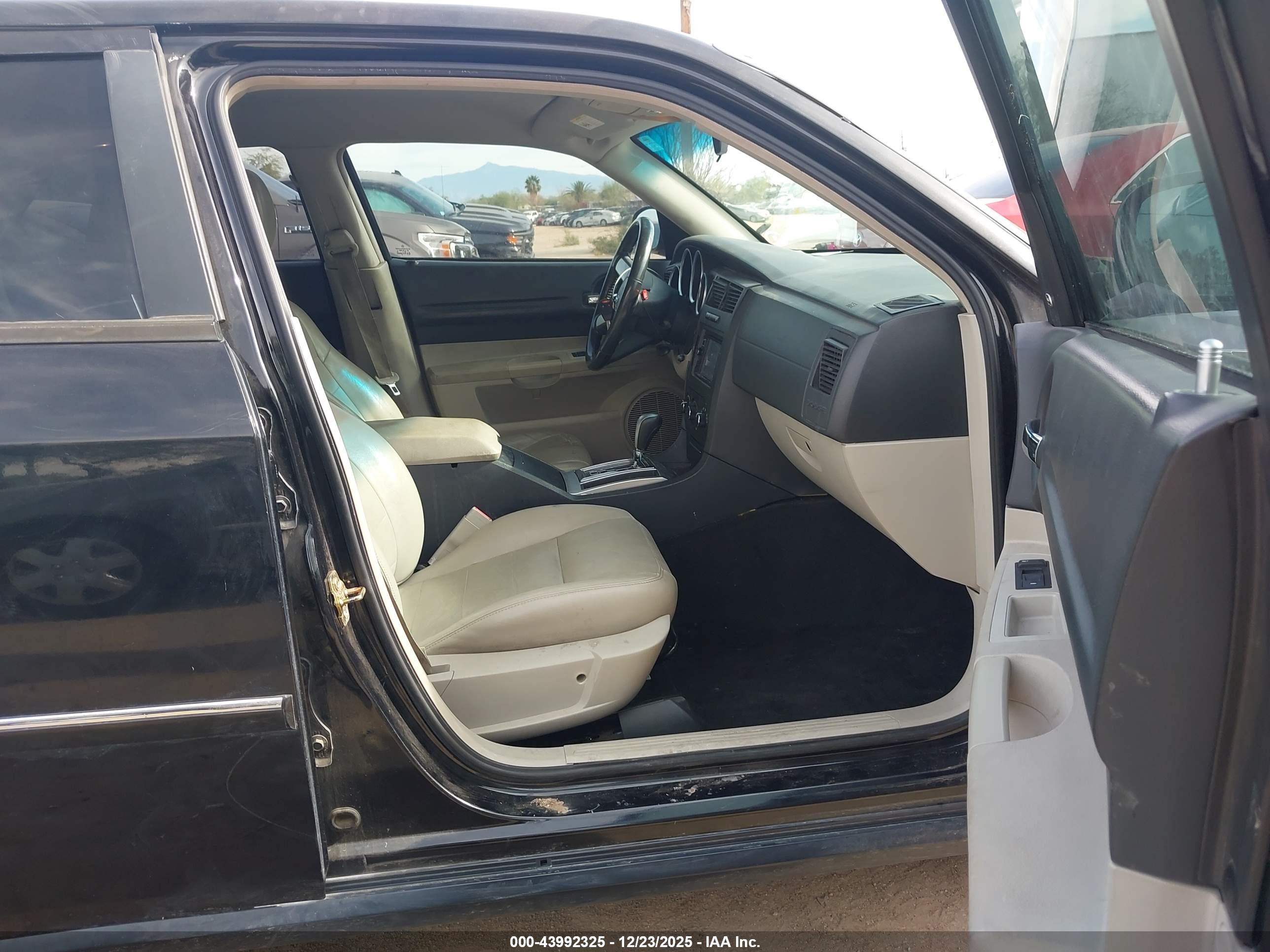 DODGE MAGNUM image 5