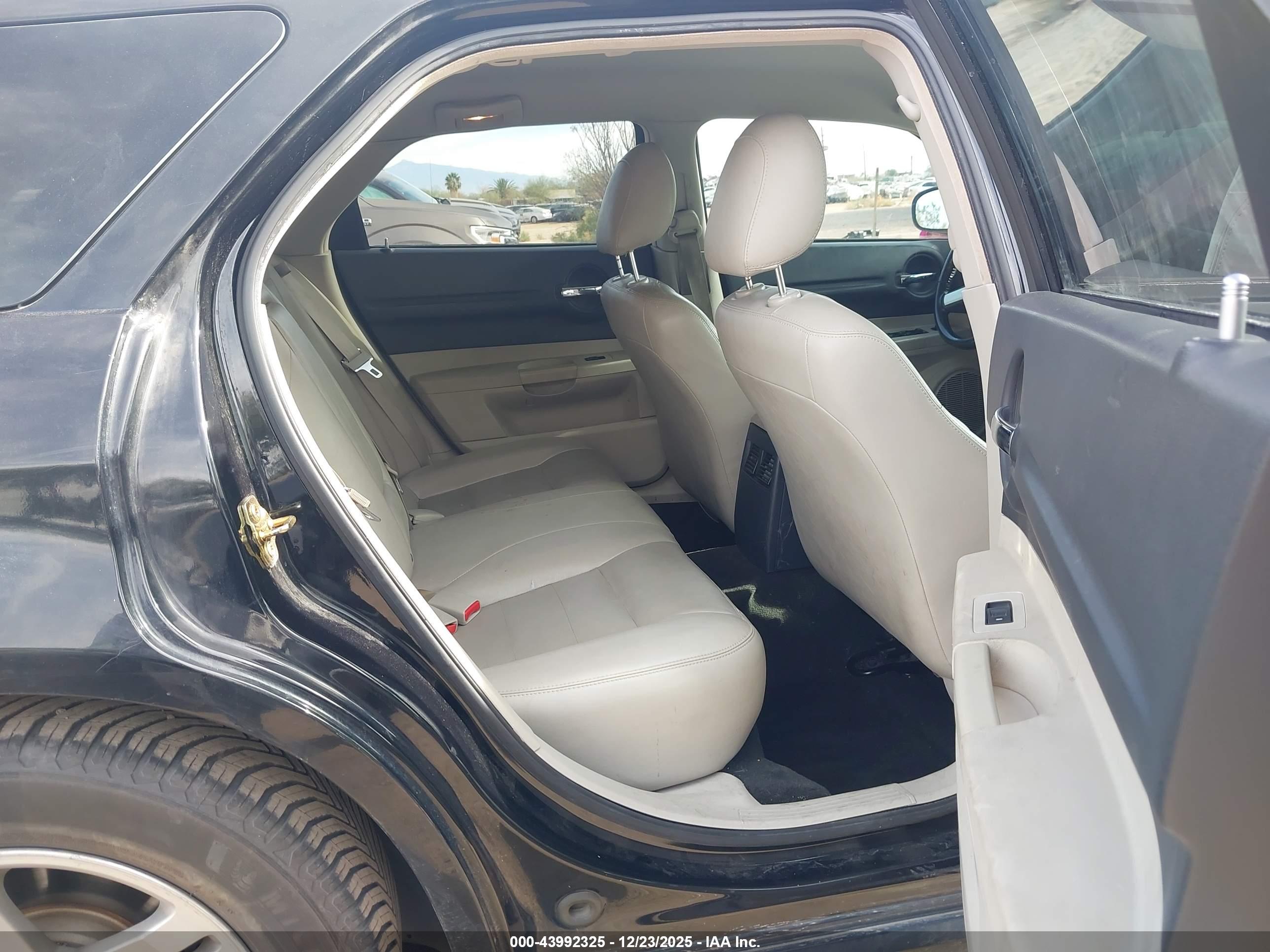 DODGE MAGNUM image 8