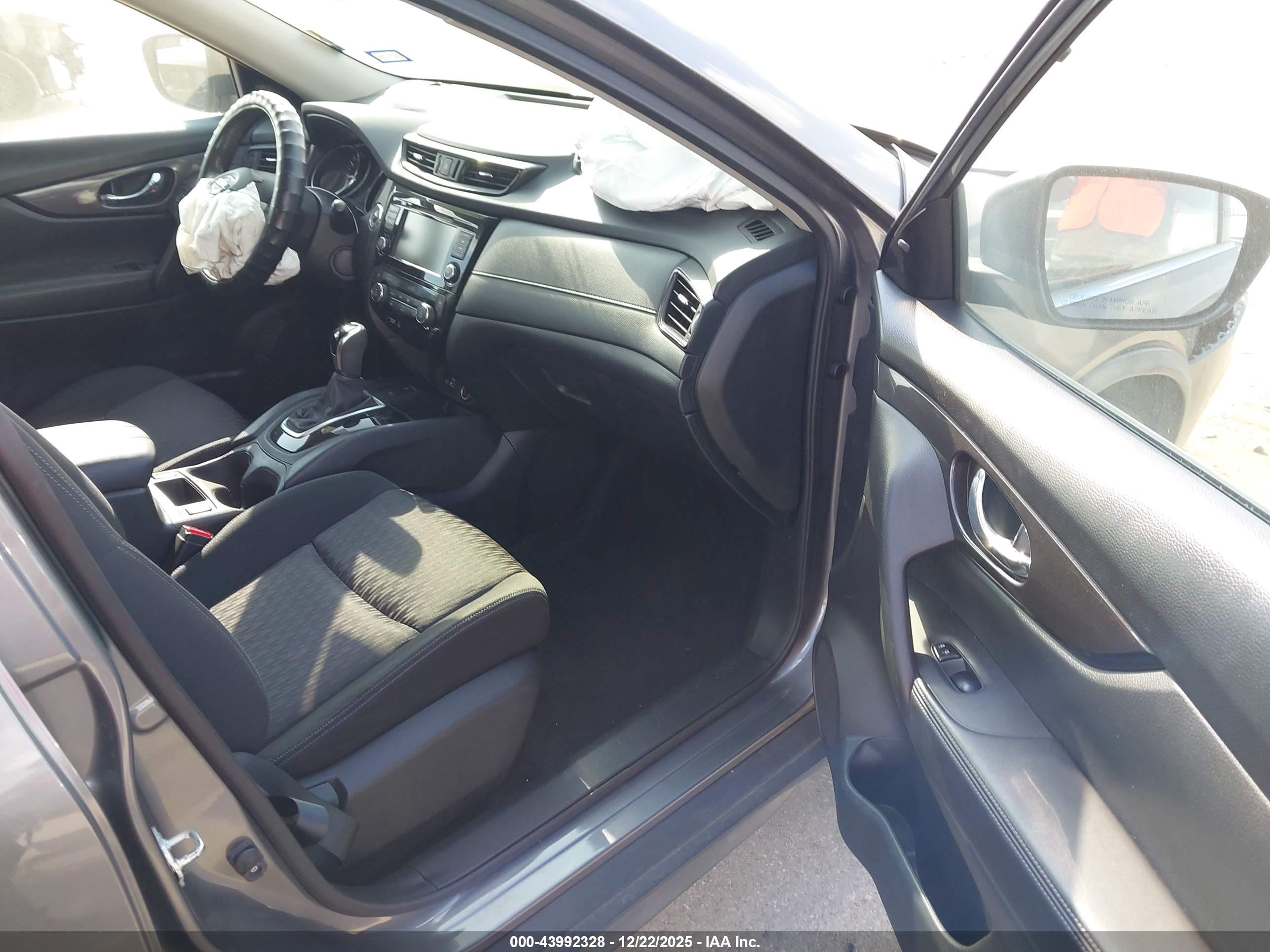 NISSAN ROGUE image 5