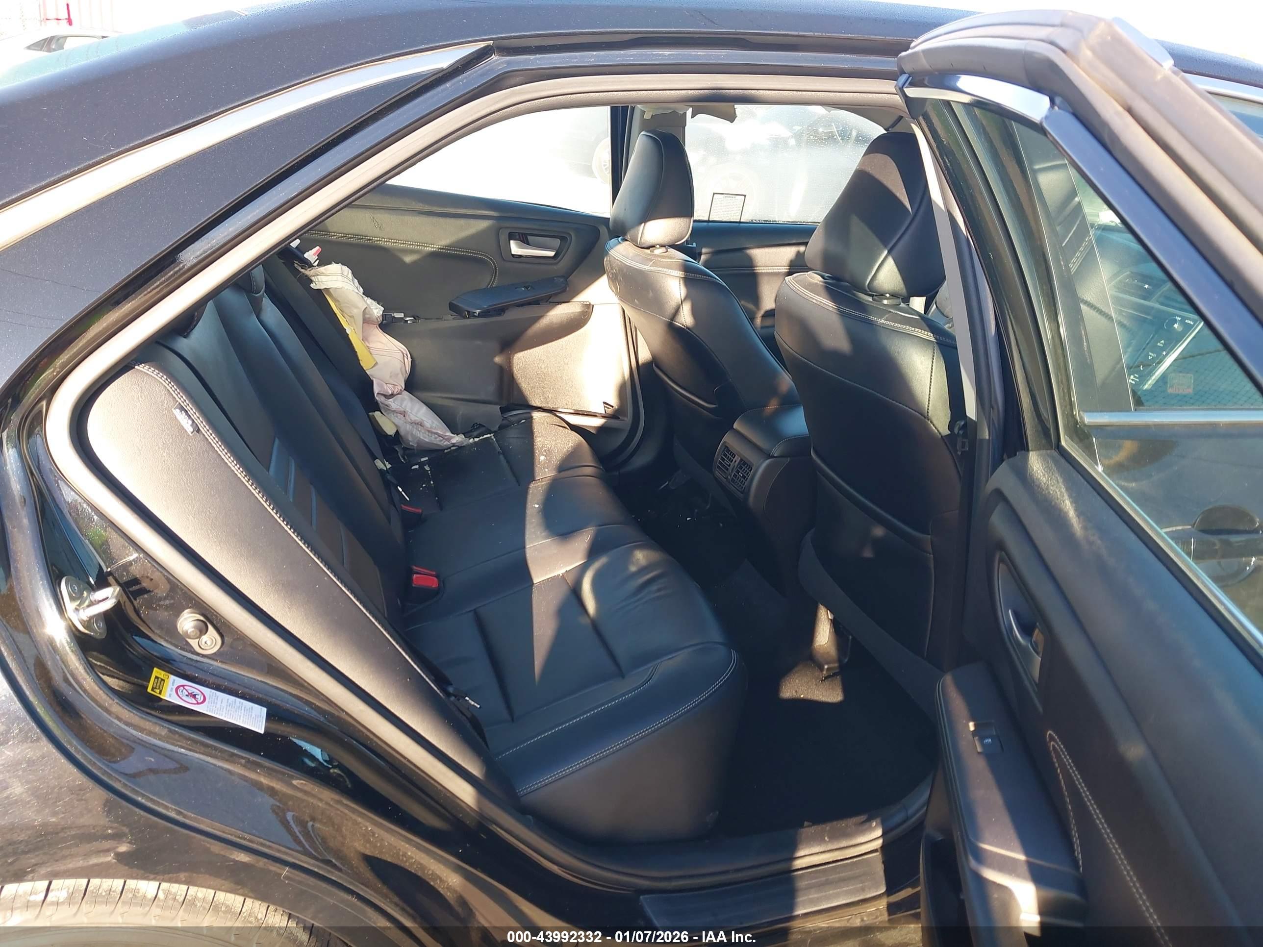TOYOTA CAMRY image 8