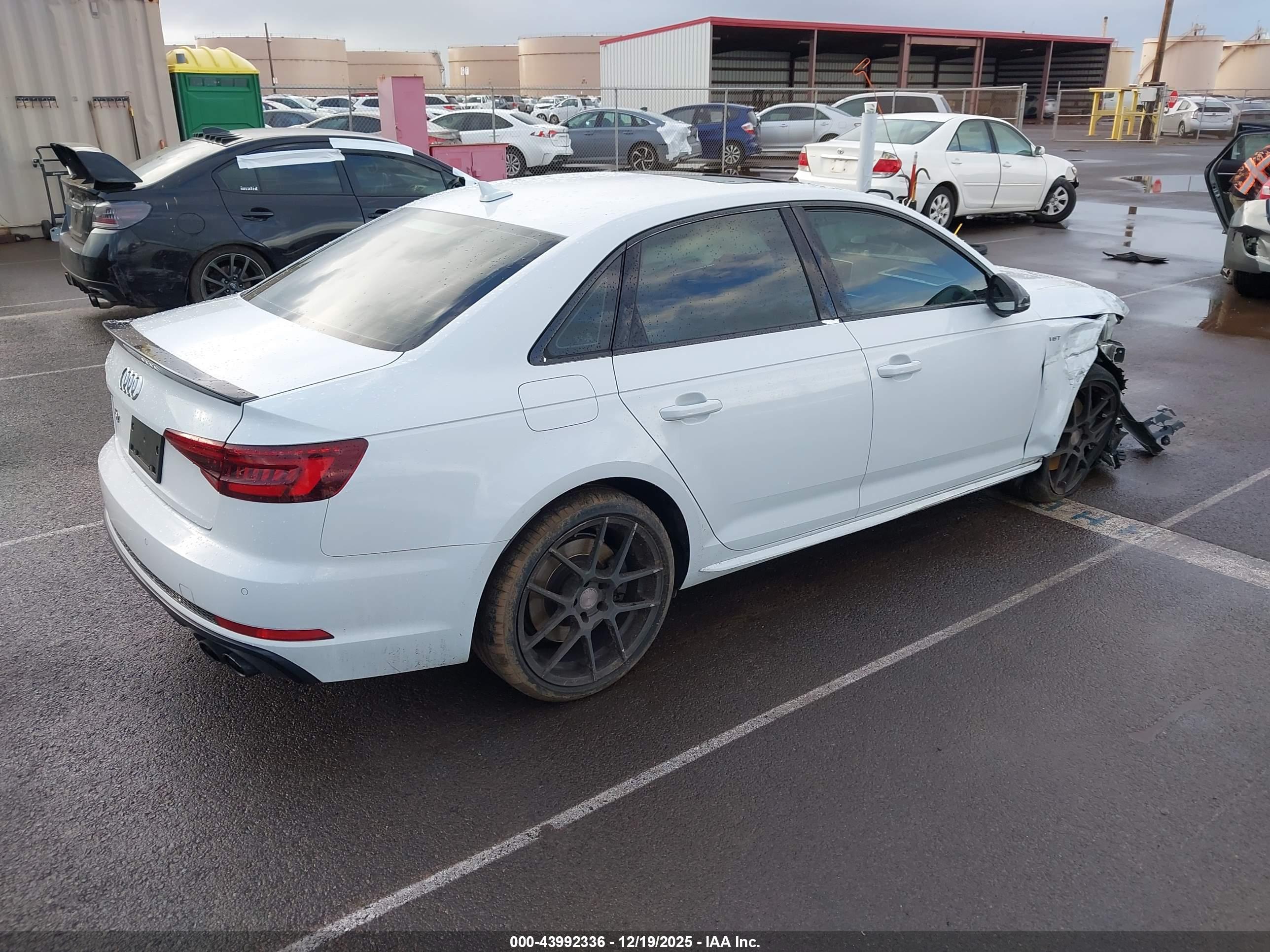AUDI S4 image 4