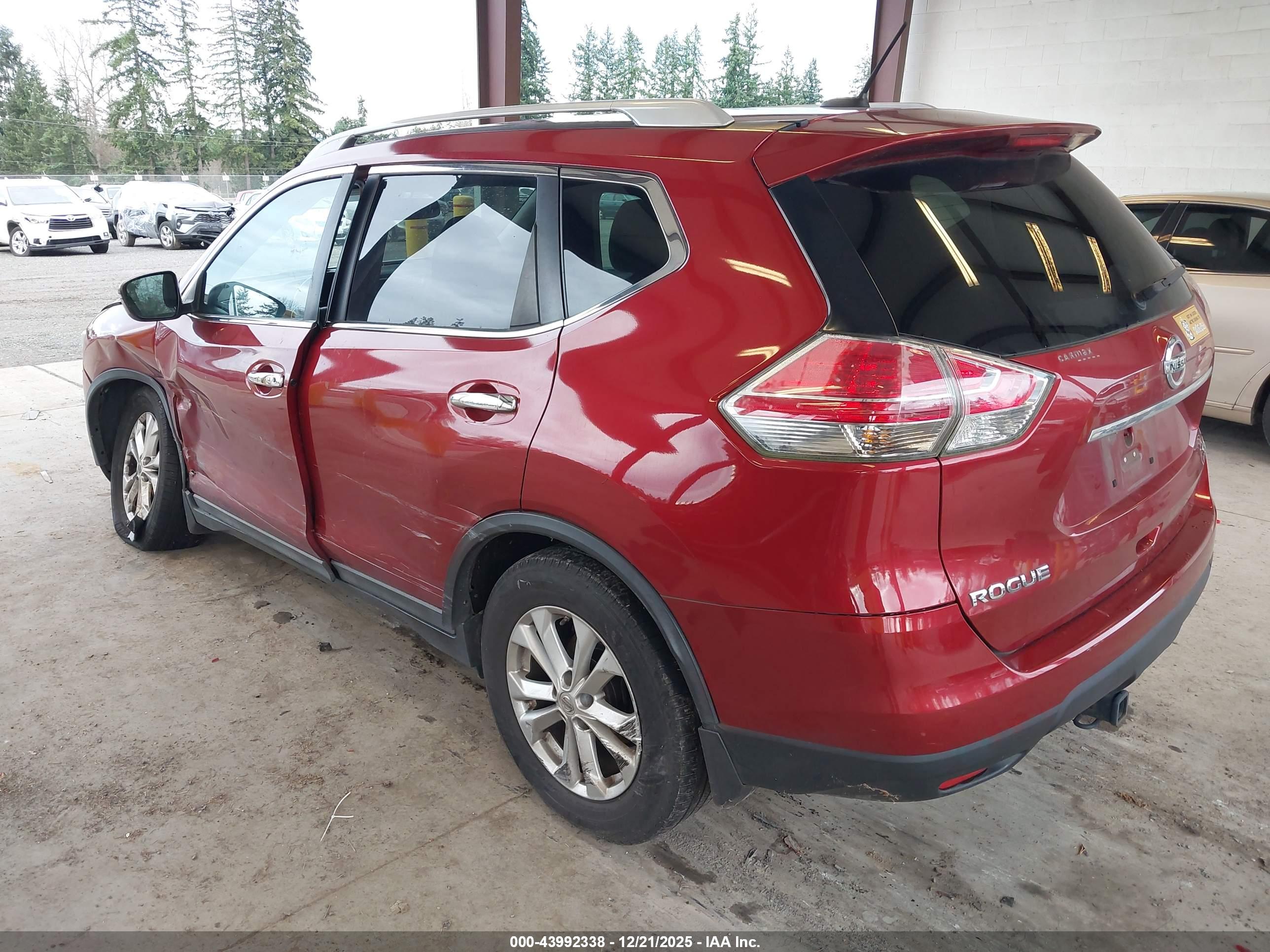NISSAN ROGUE image 3