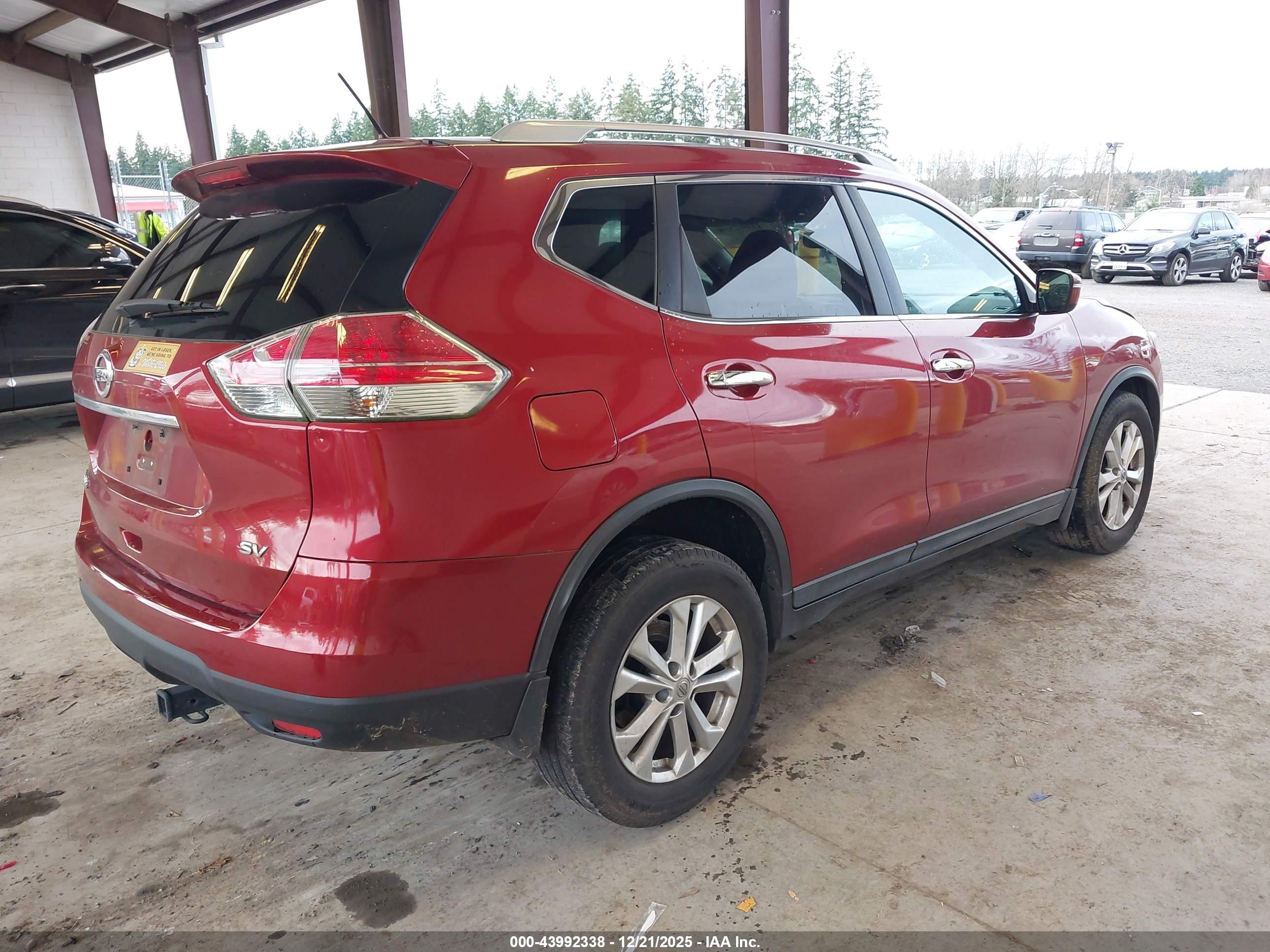 NISSAN ROGUE image 4