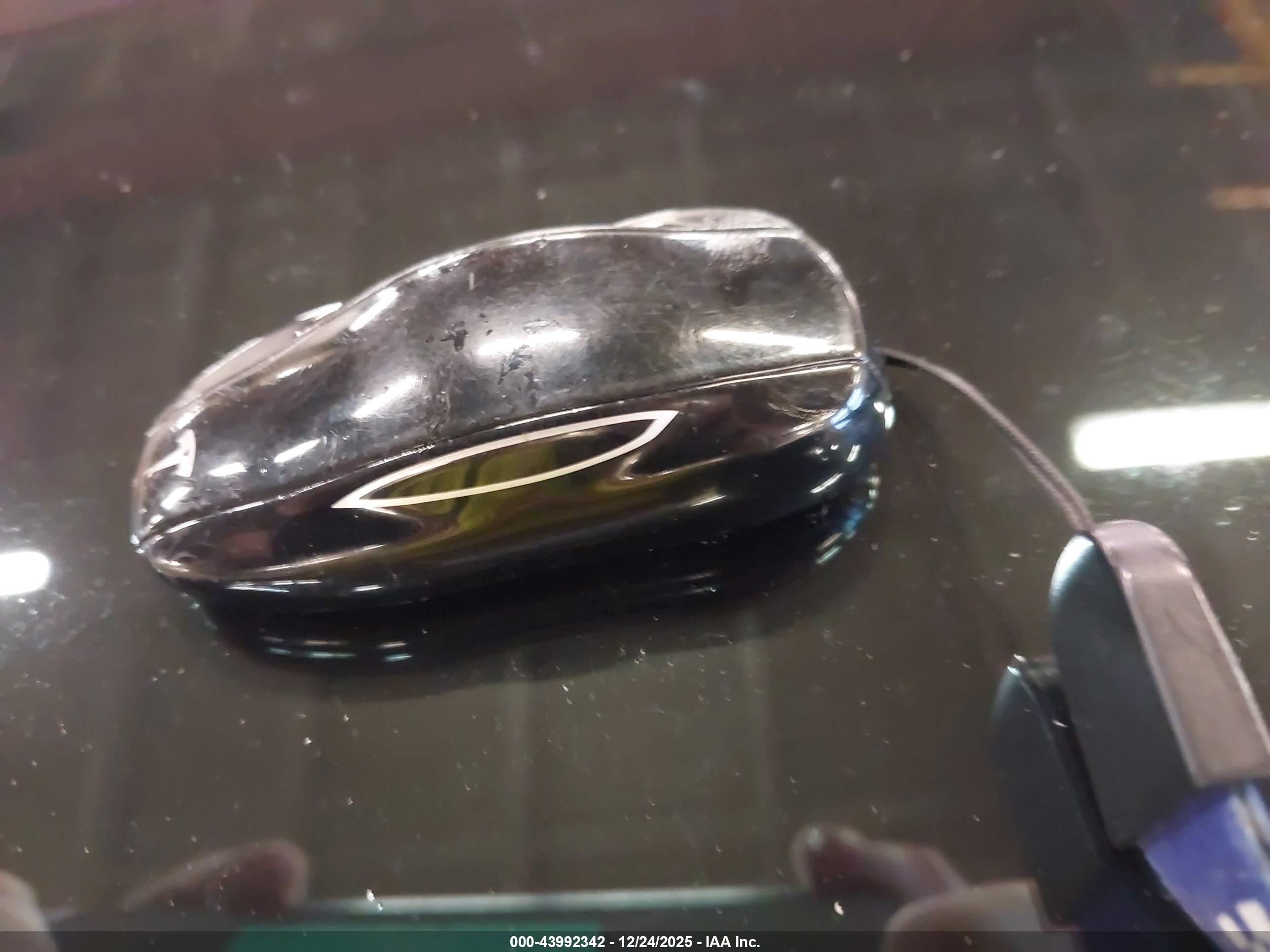 TESLA MODEL image 11