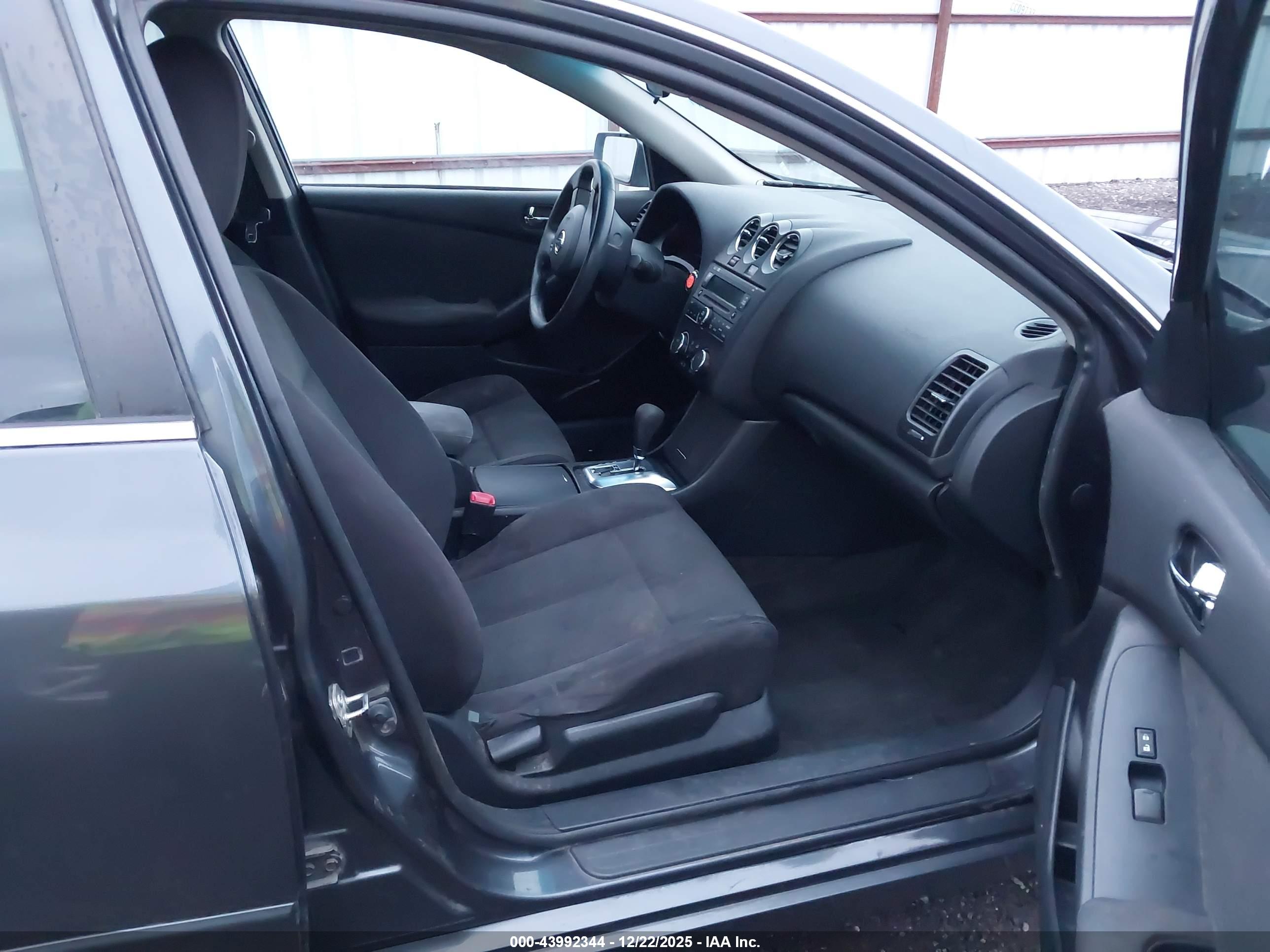 NISSAN ALTIMA image 5