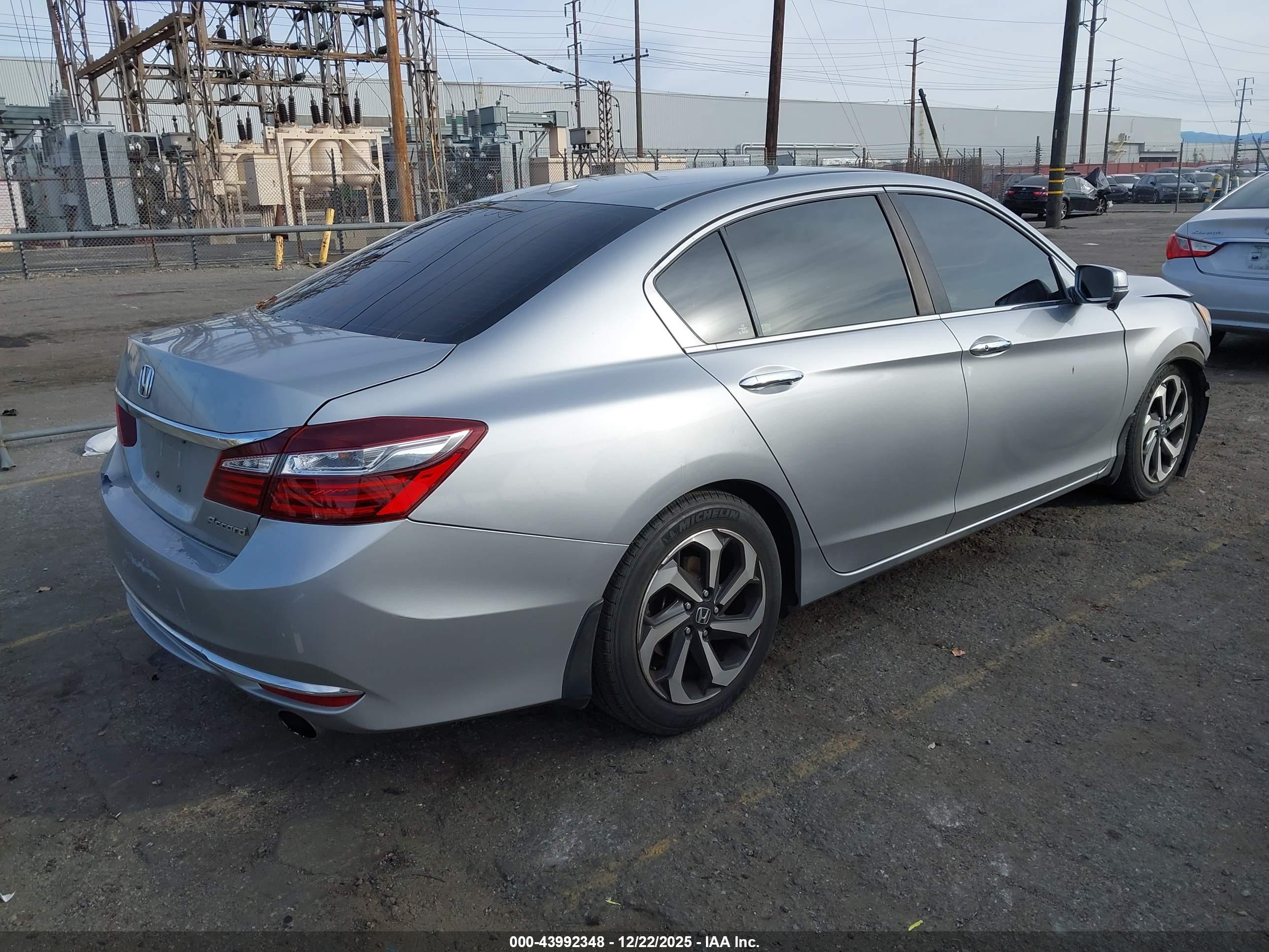 HONDA ACCORD image 4