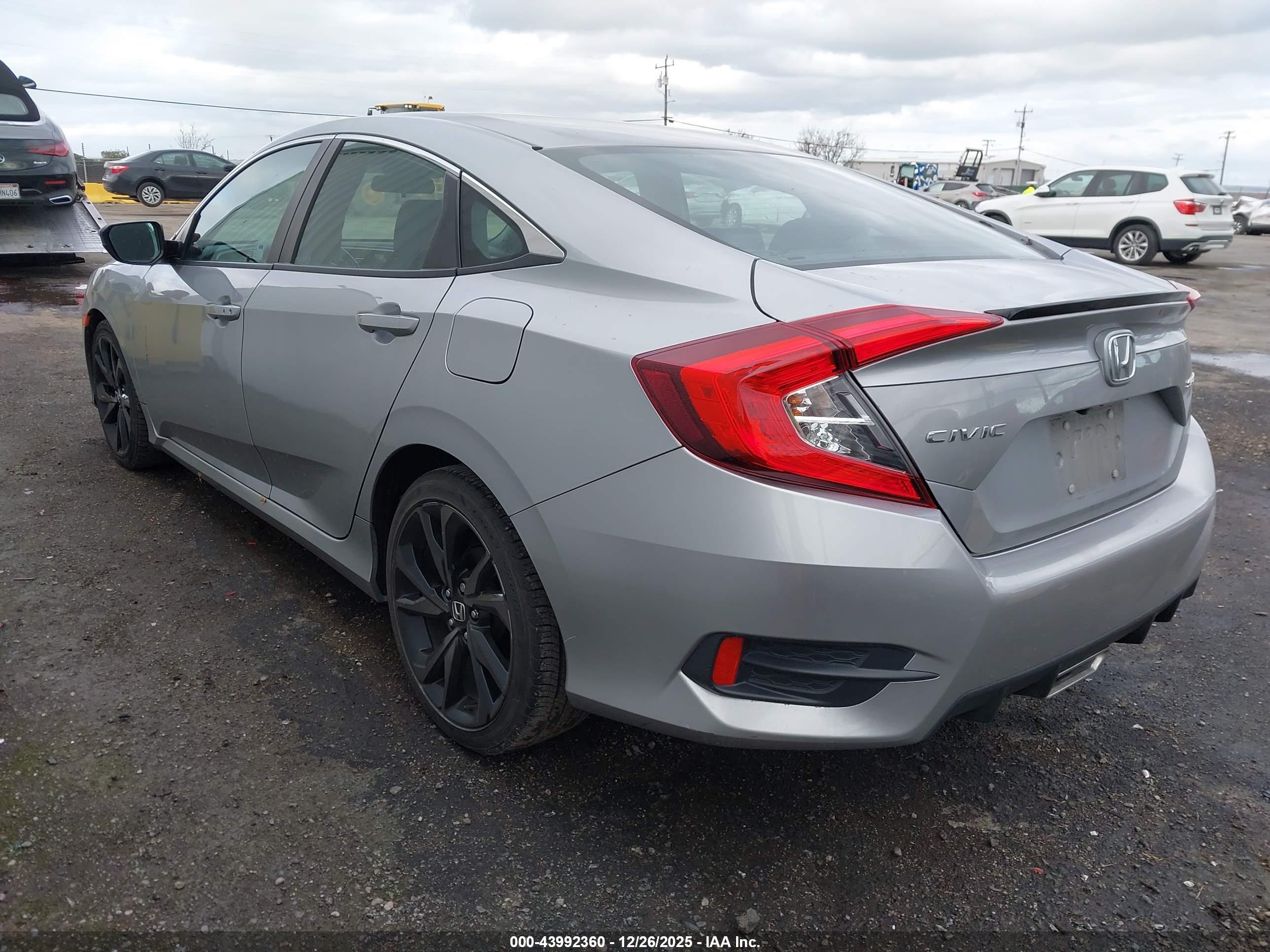 HONDA CIVIC image 3