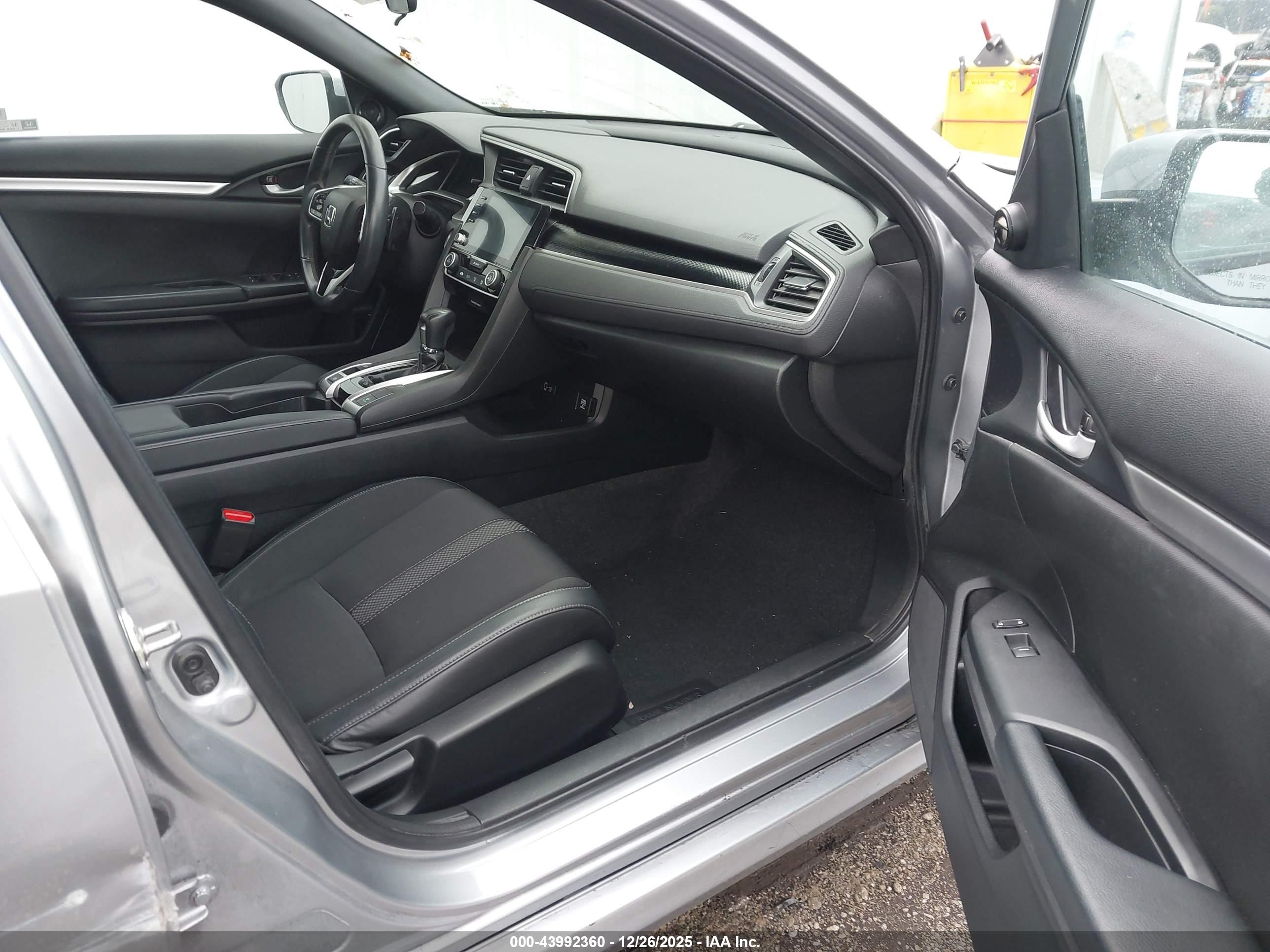 HONDA CIVIC image 5