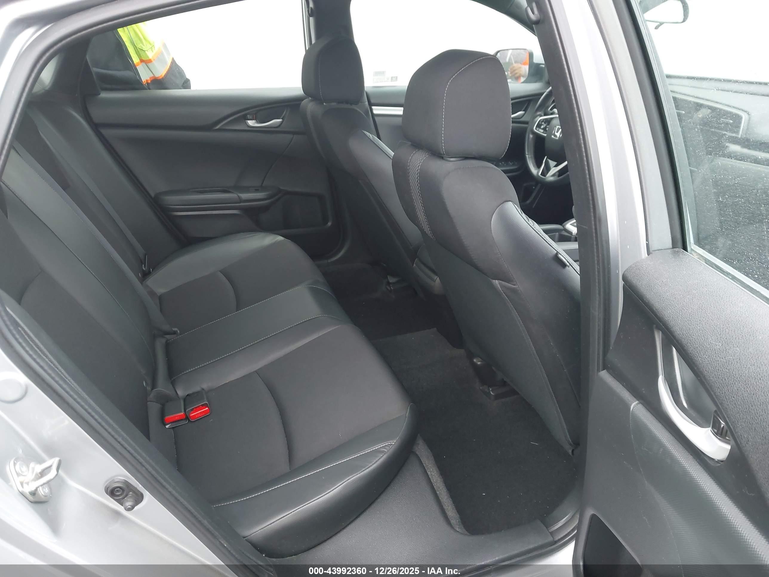 HONDA CIVIC image 8