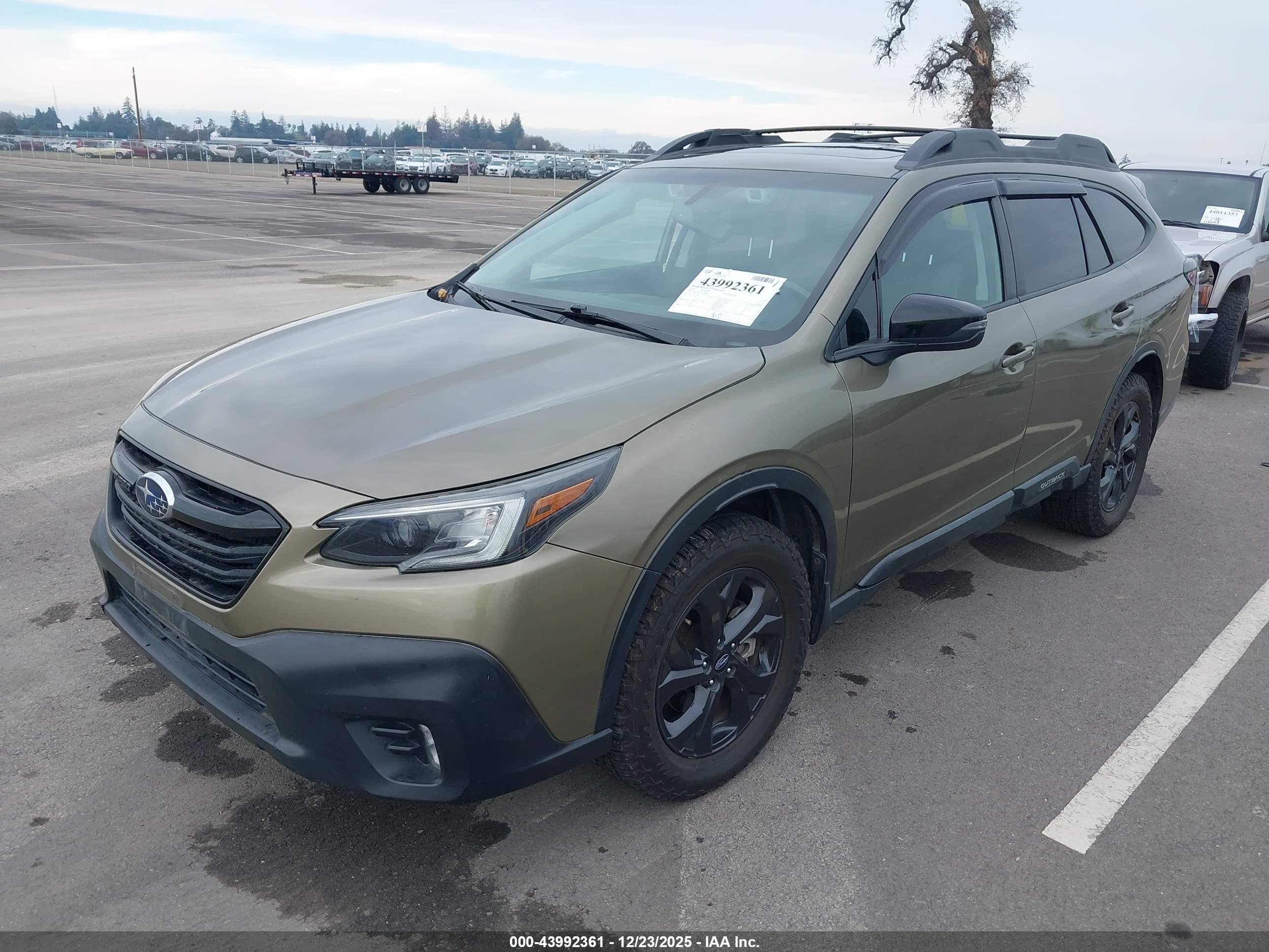 SUBARU OUTBACK image 2