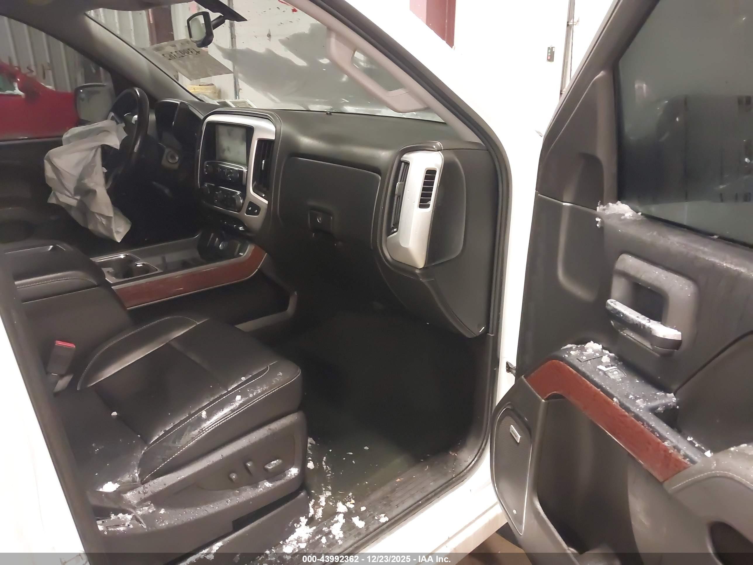 GMC SIERRA image 5