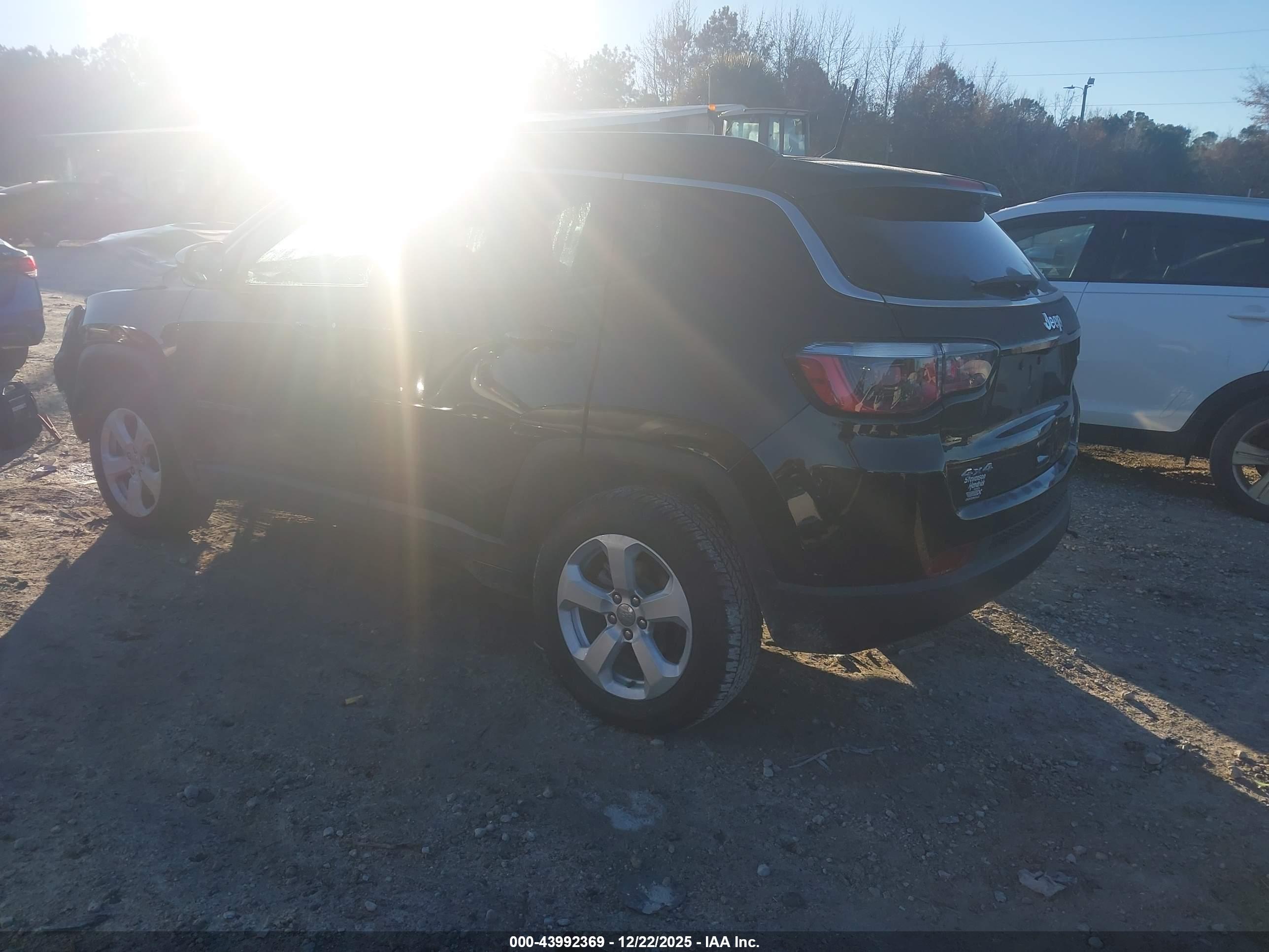 JEEP COMPASS image 3