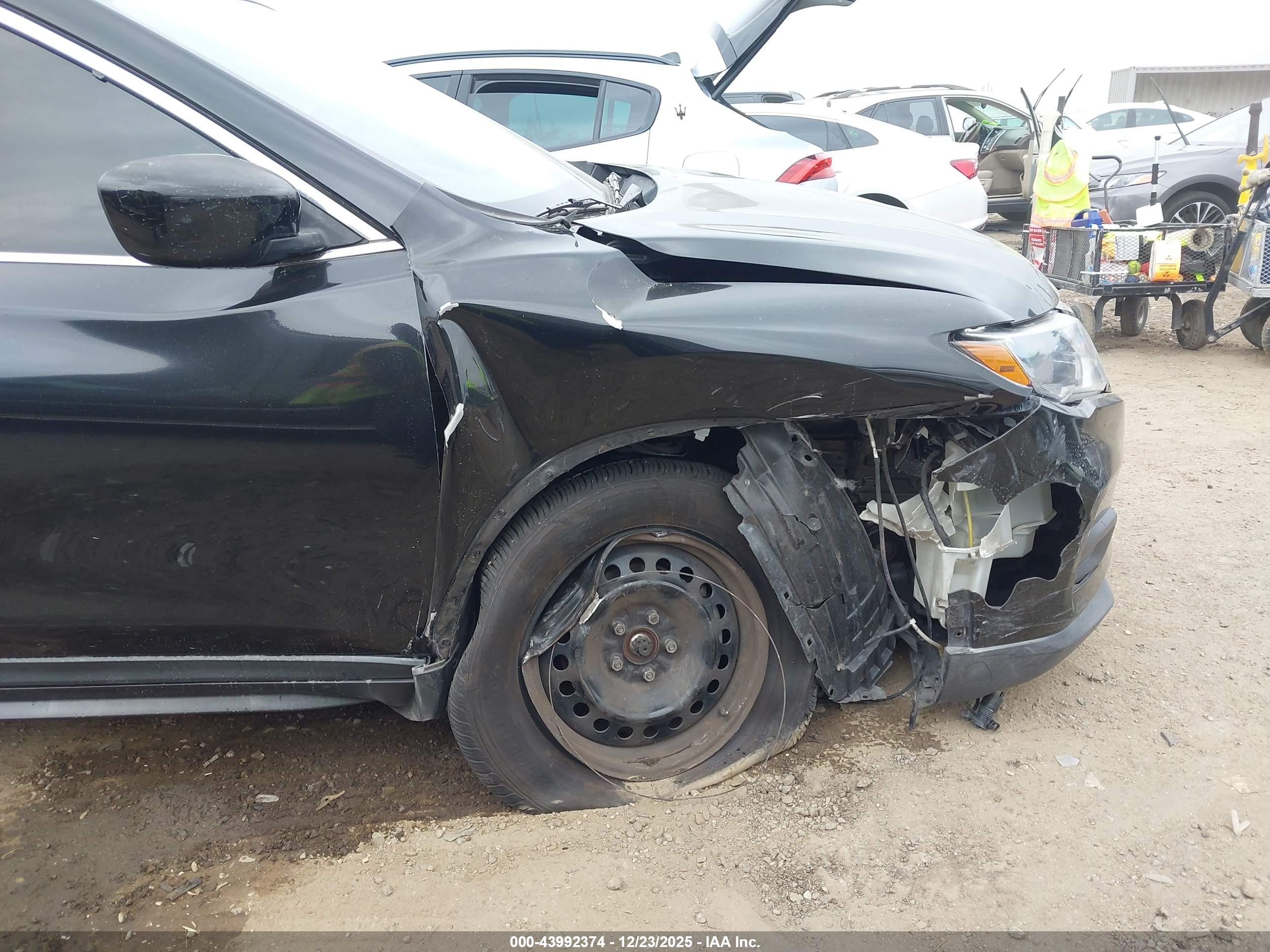 NISSAN ROGUE image 6