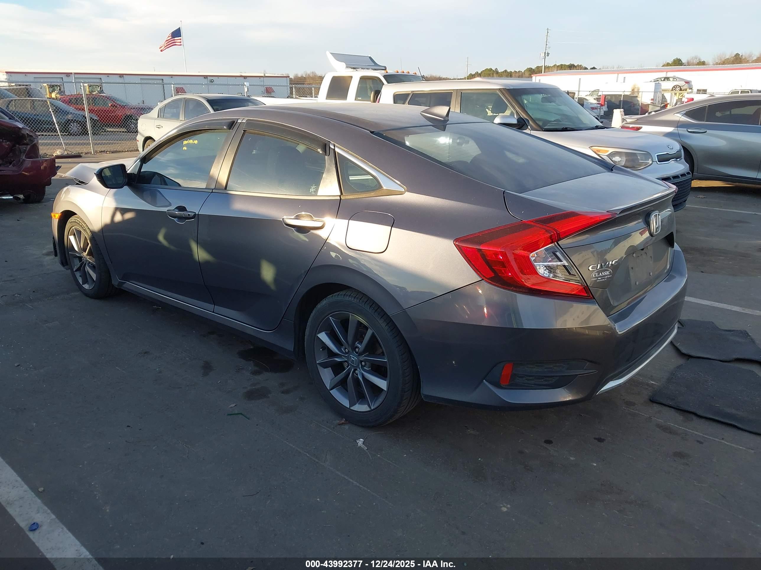 HONDA CIVIC image 3