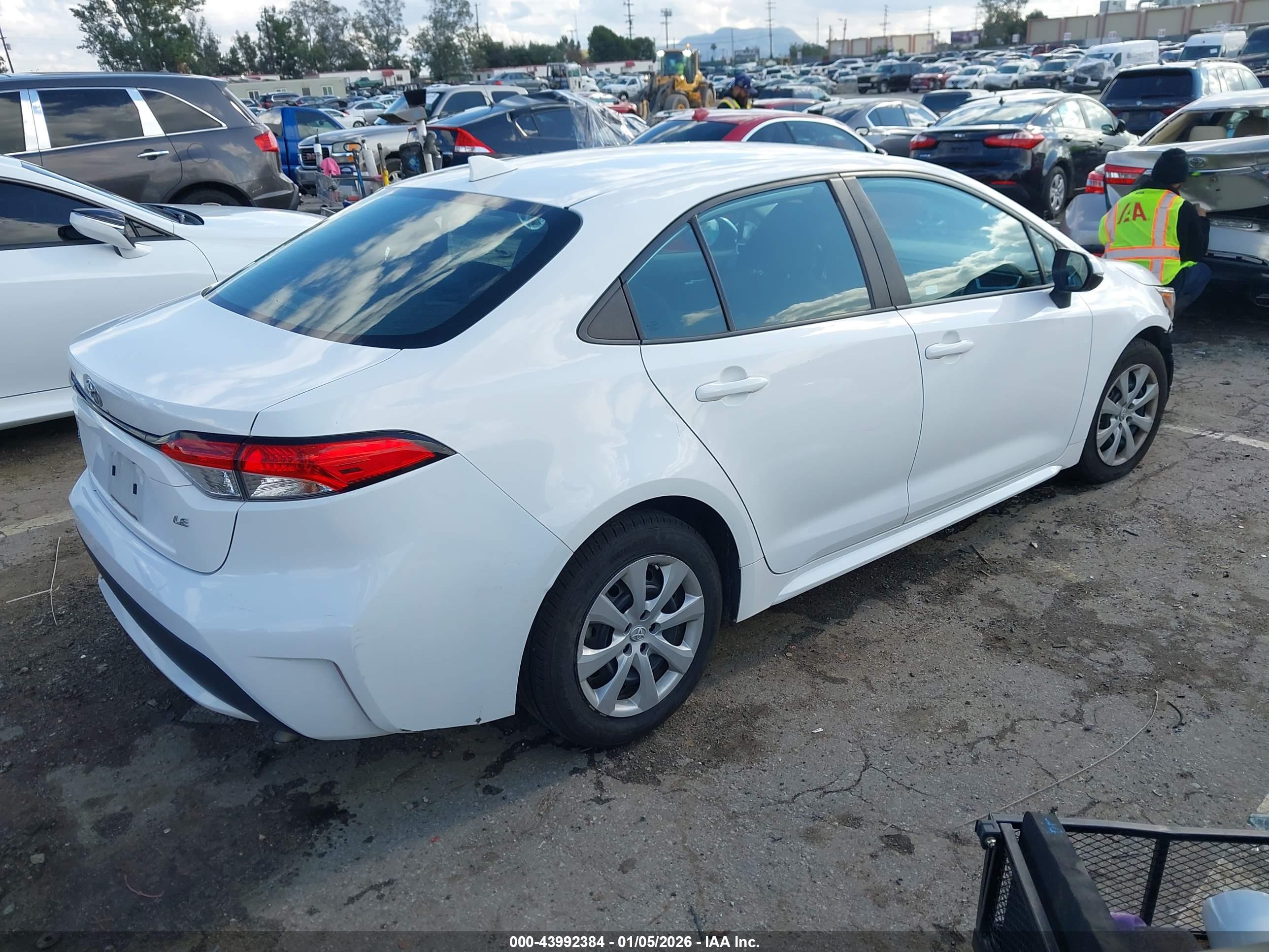 TOYOTA COROLLA image 4