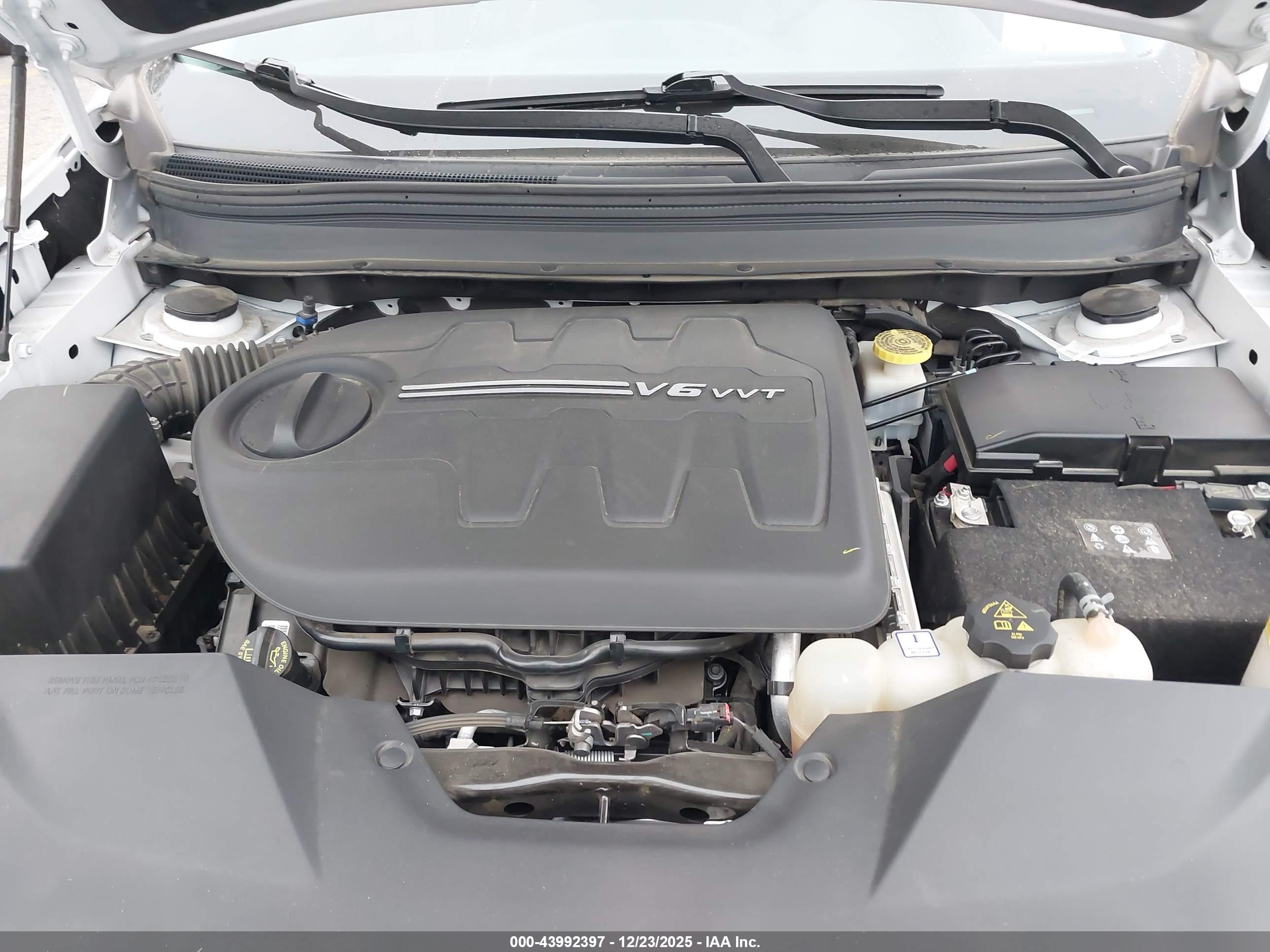 JEEP CHEROKEE image 10