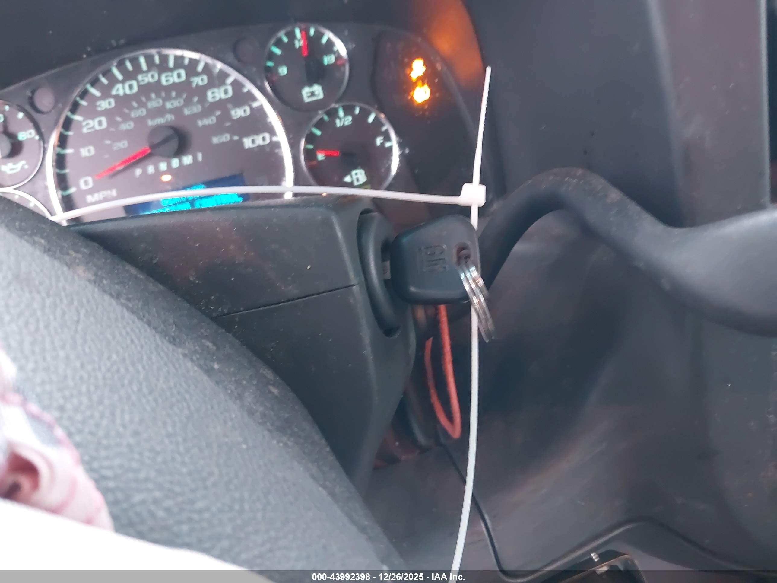 GMC SAVANA image 11