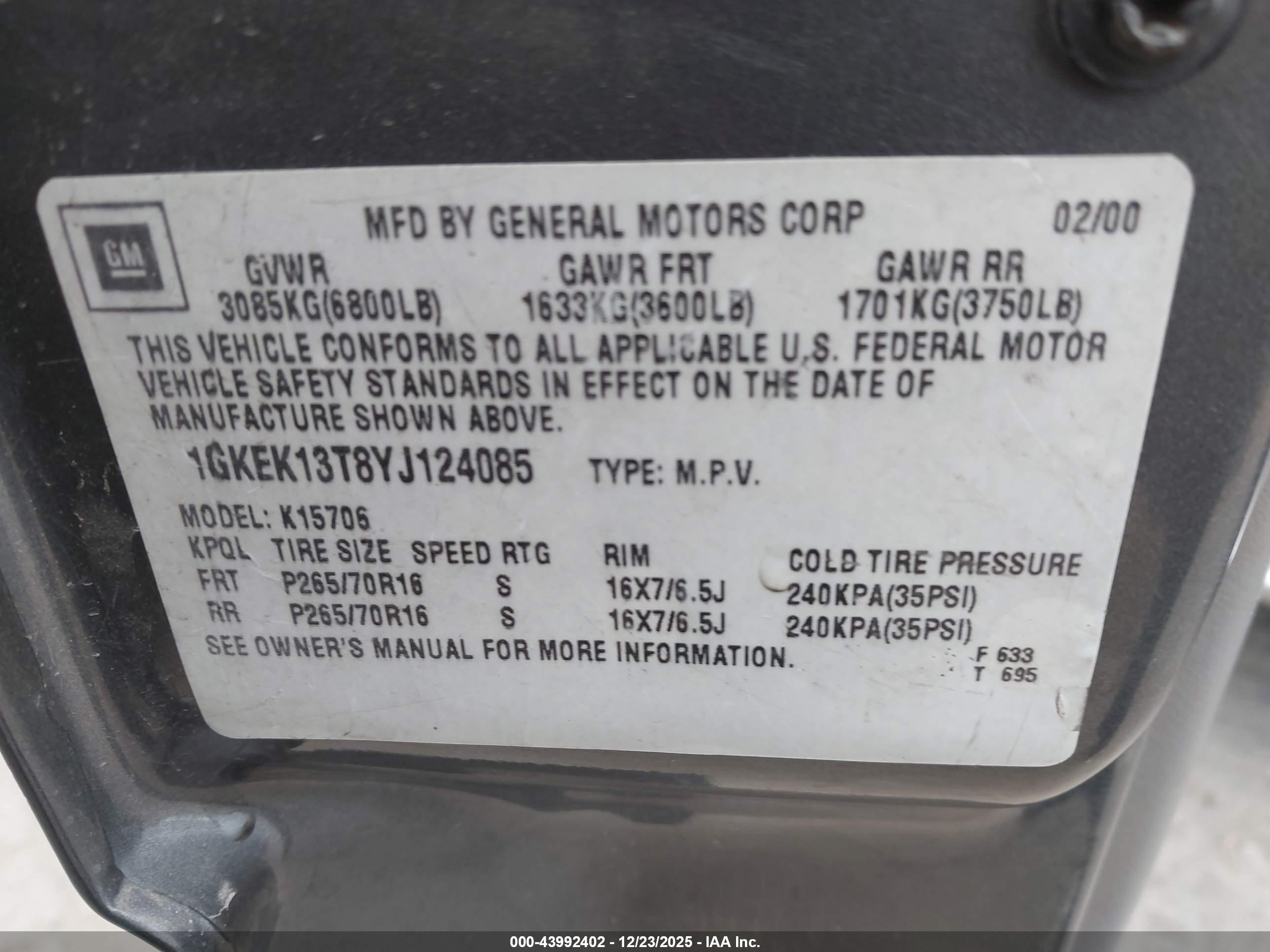 GMC YUKON image 9