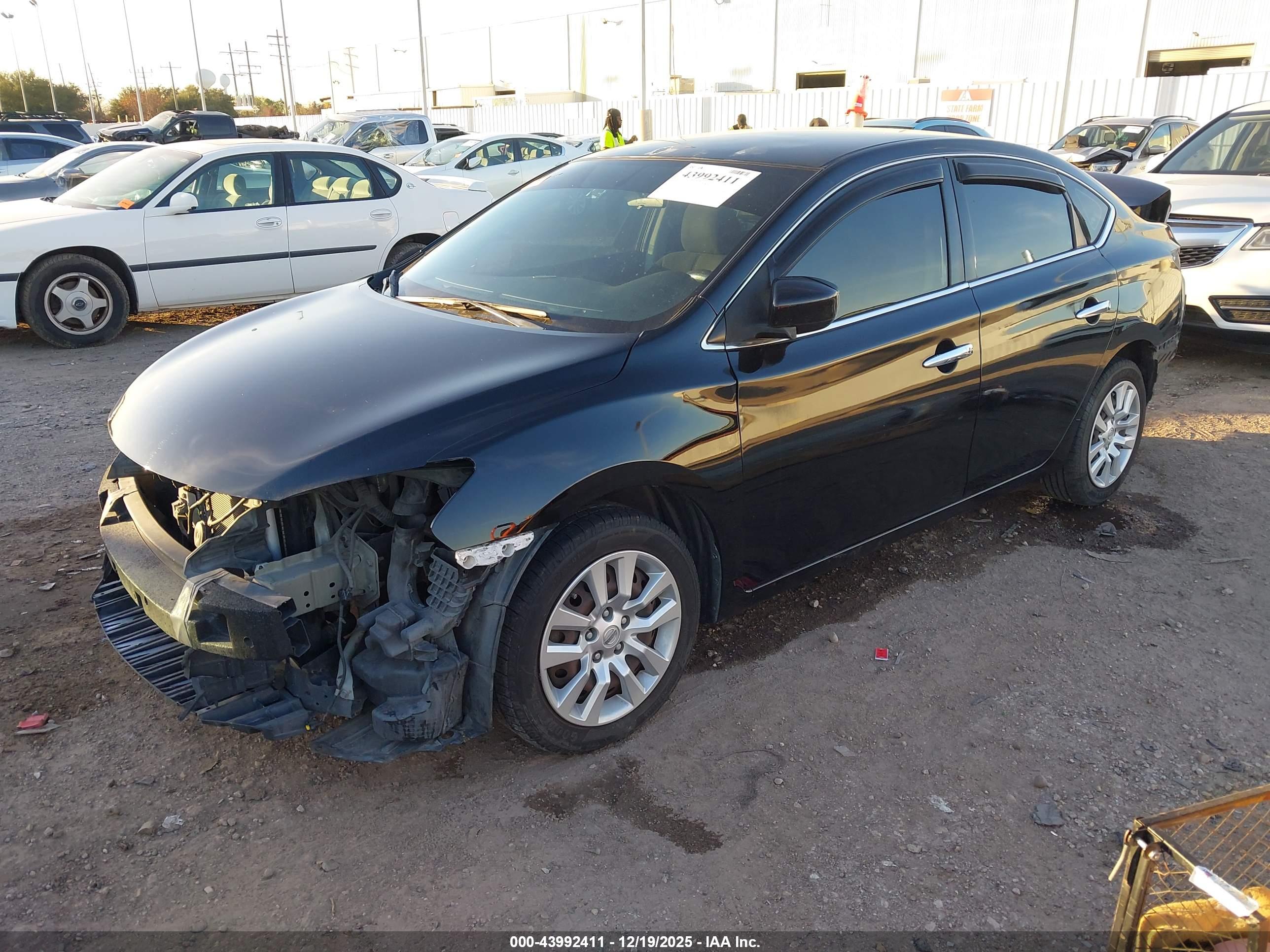 NISSAN SENTRA image 2