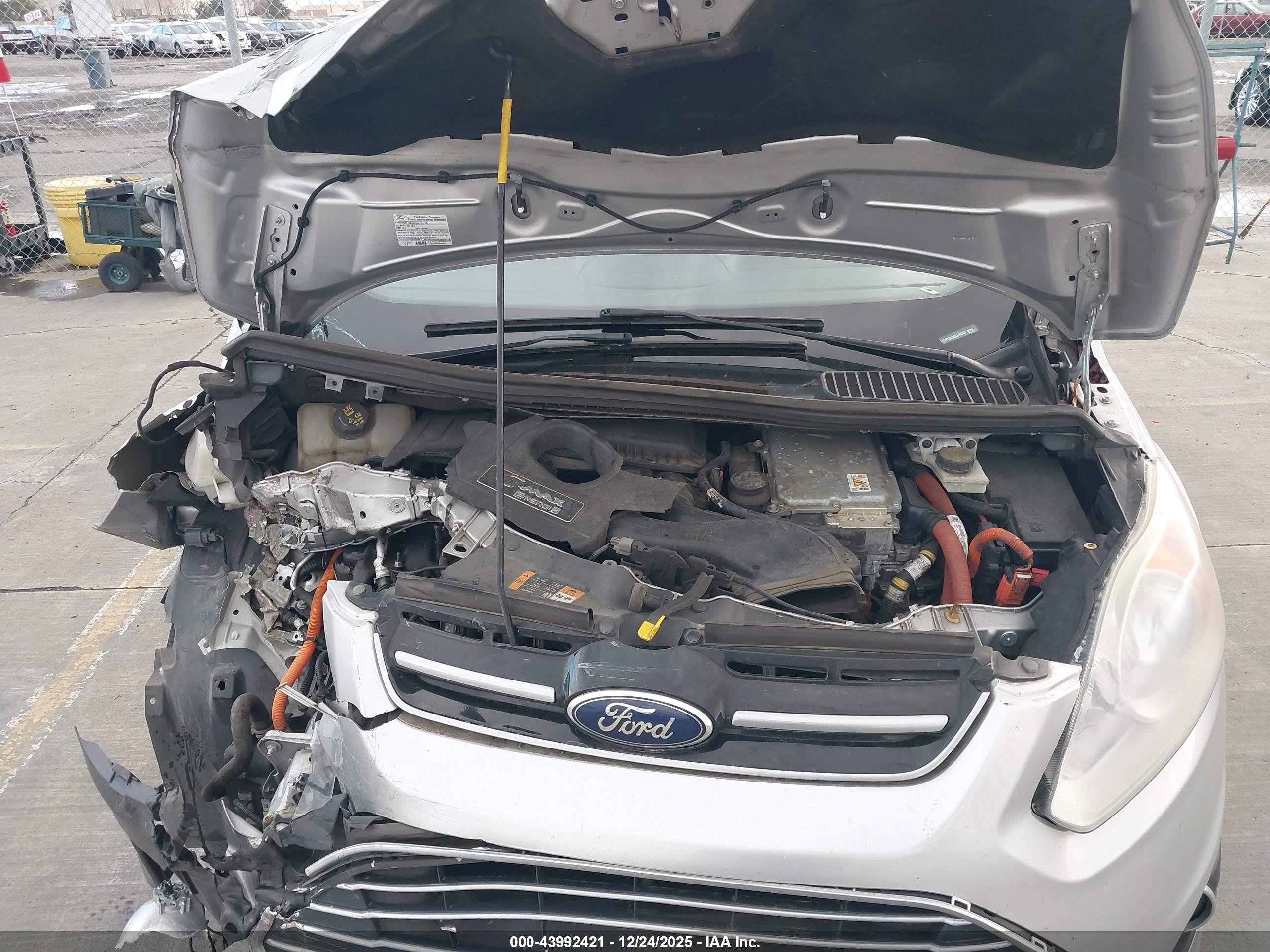 FORD C-MAX image 10