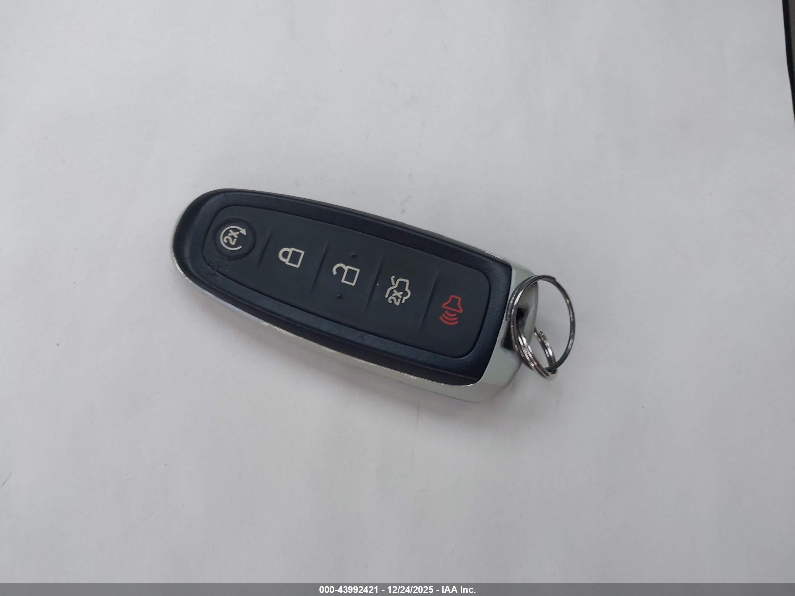 FORD C-MAX image 11